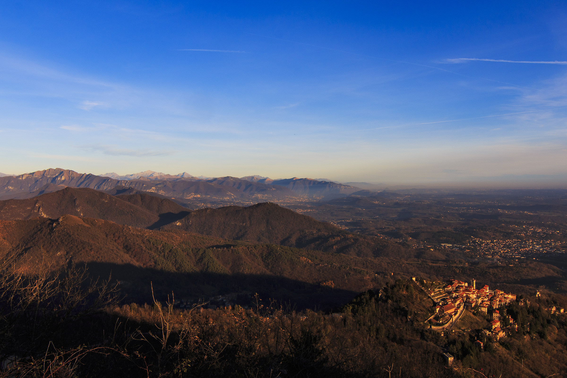 From Monte Three Crosses eastward.