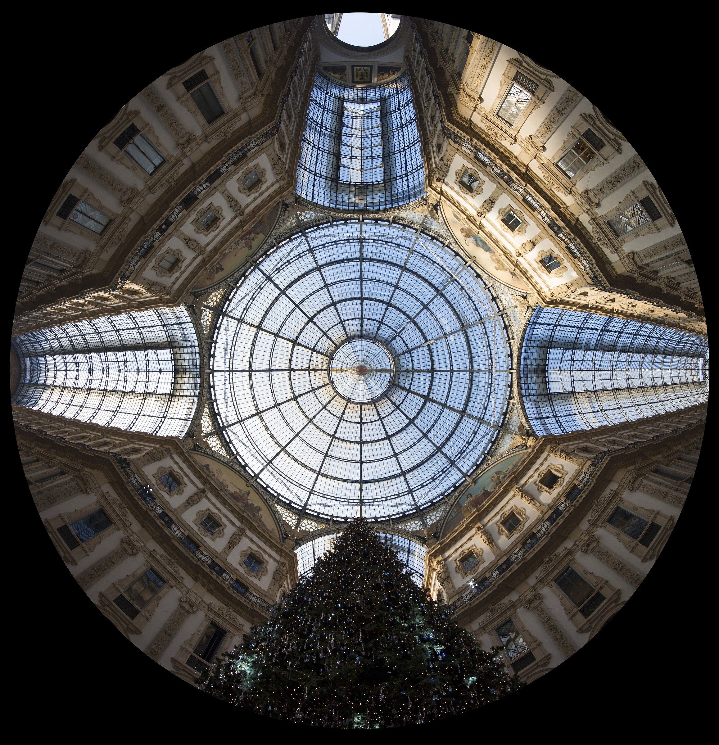 Ottagono della Galleria con albero di Natale - 1