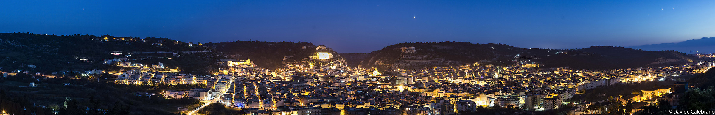 Blue Hour in panoramic shots of 6