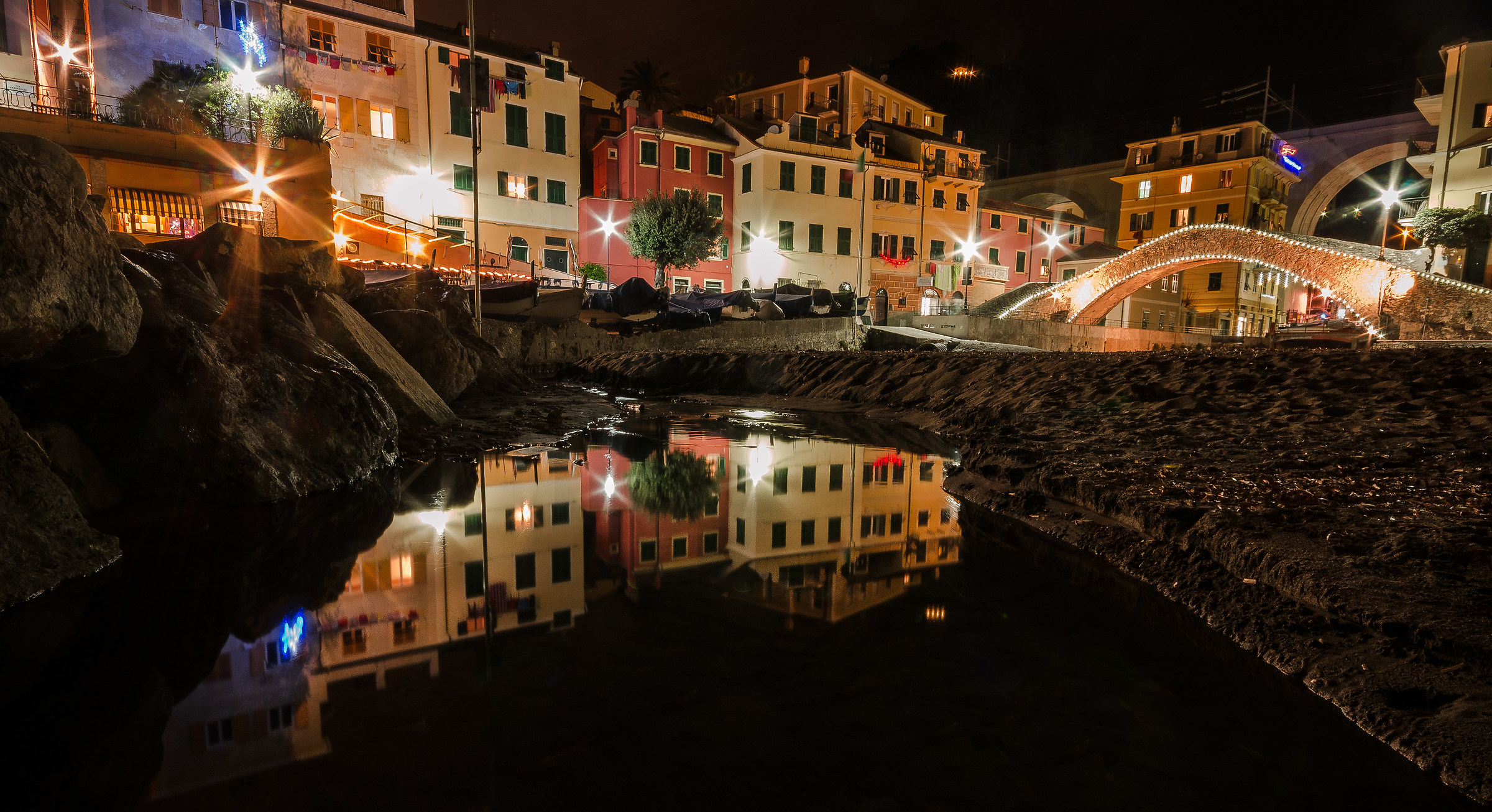 Bogliasco si specchia e vecchio ponte