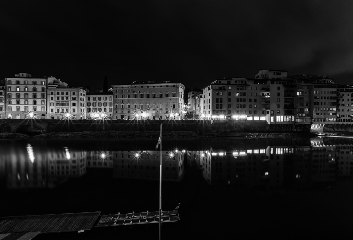 vicino Ponte Vecchio