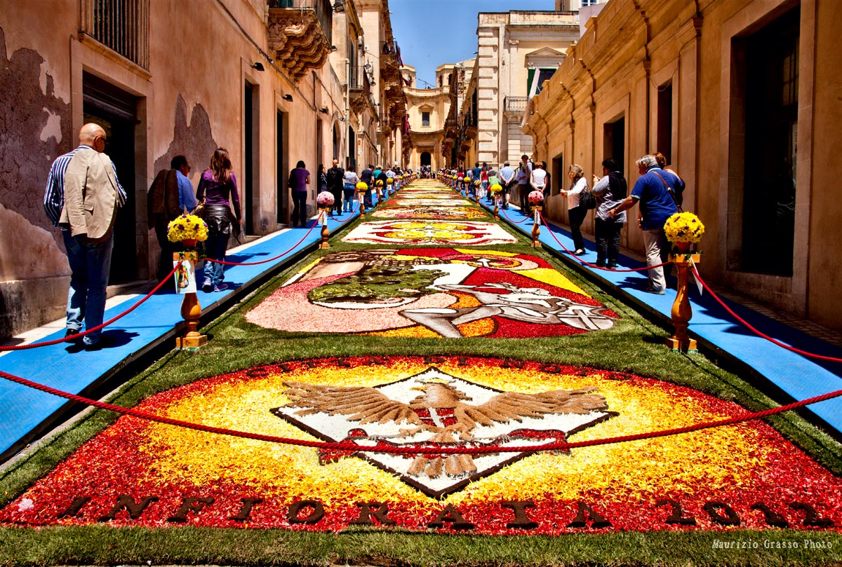Noto...Infiorata 2012