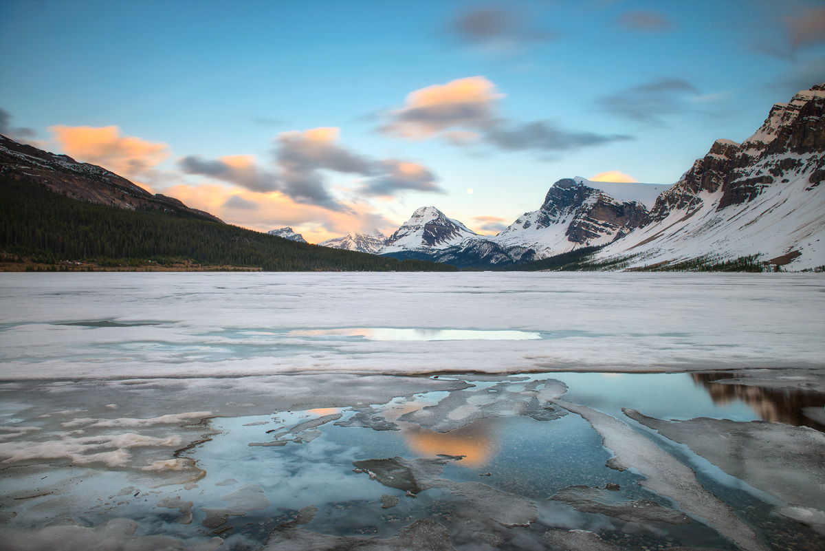 Canadian Rockies, Bow Lake sunrise
