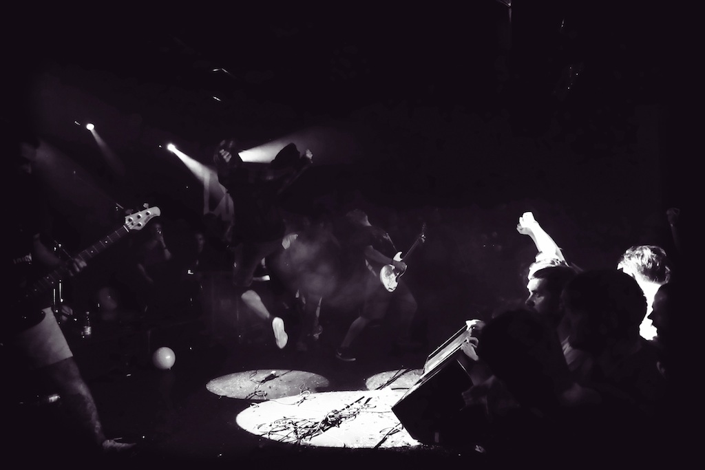 bane? 13/12/2015? Live @ Budapest