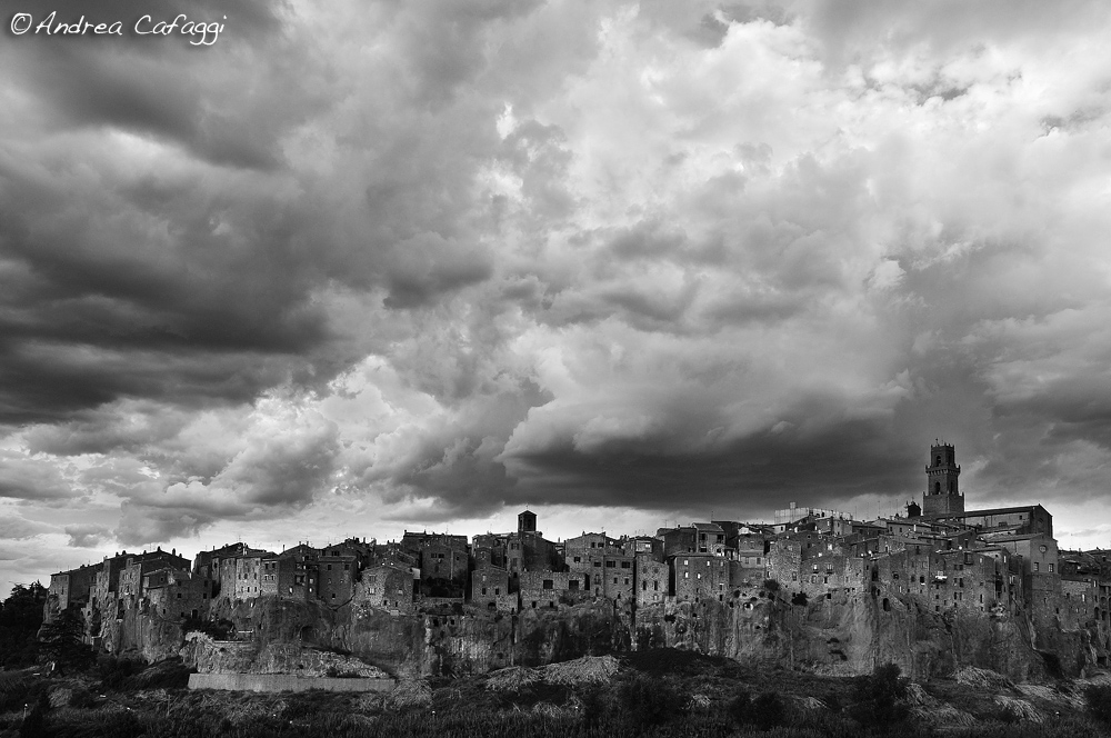 Pitigliano in black and white