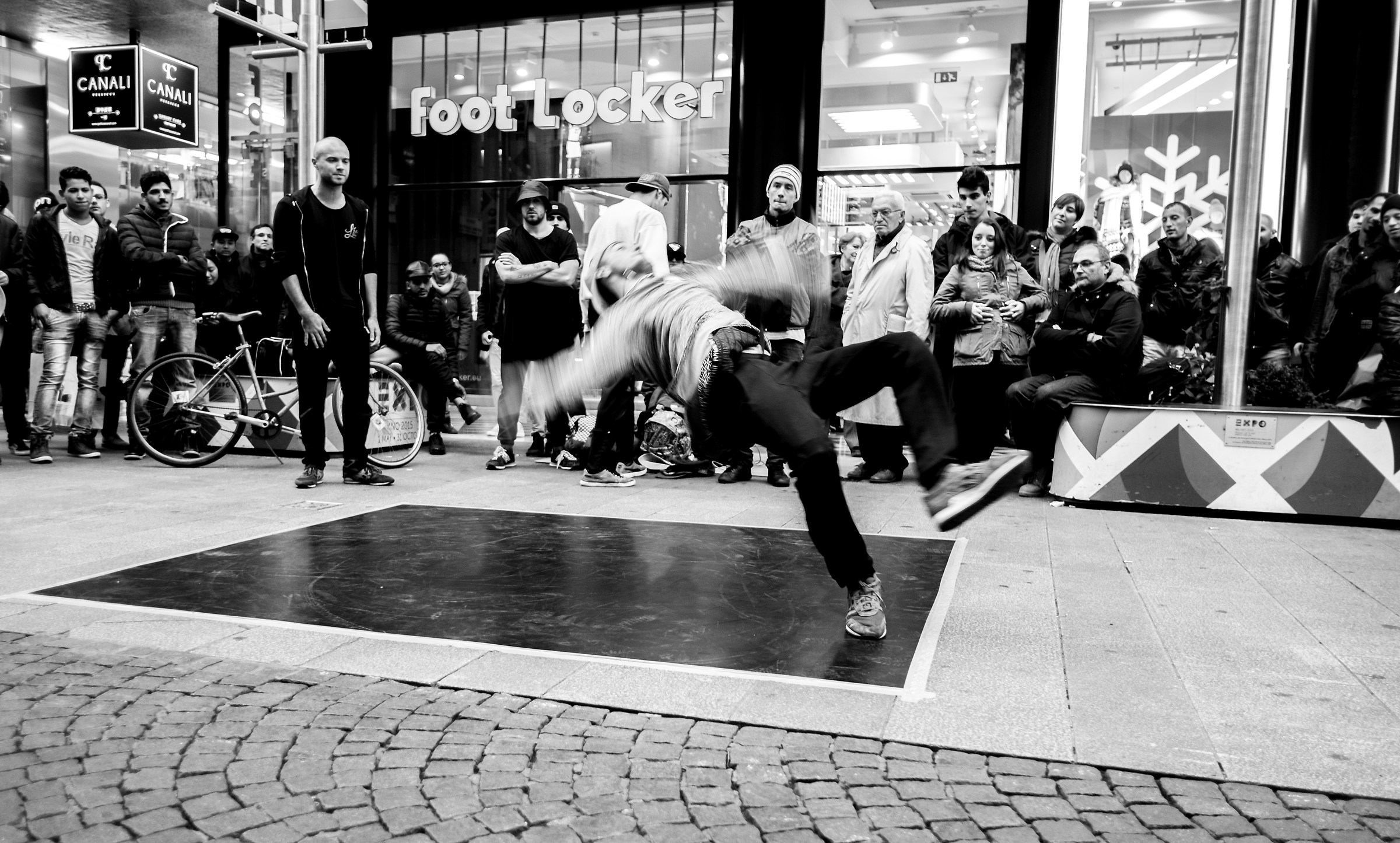 Hip hop street dancer