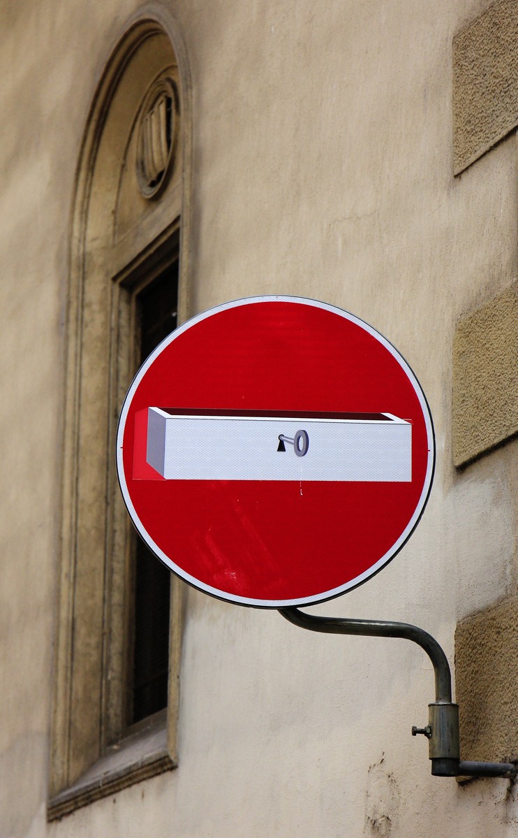 Un divieto un po' strano