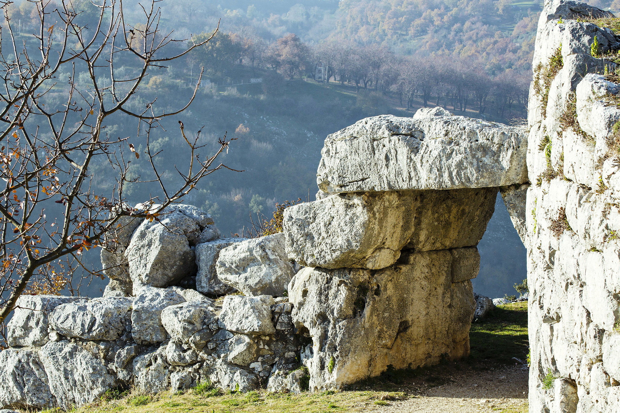 Saracen Gate Signs RM