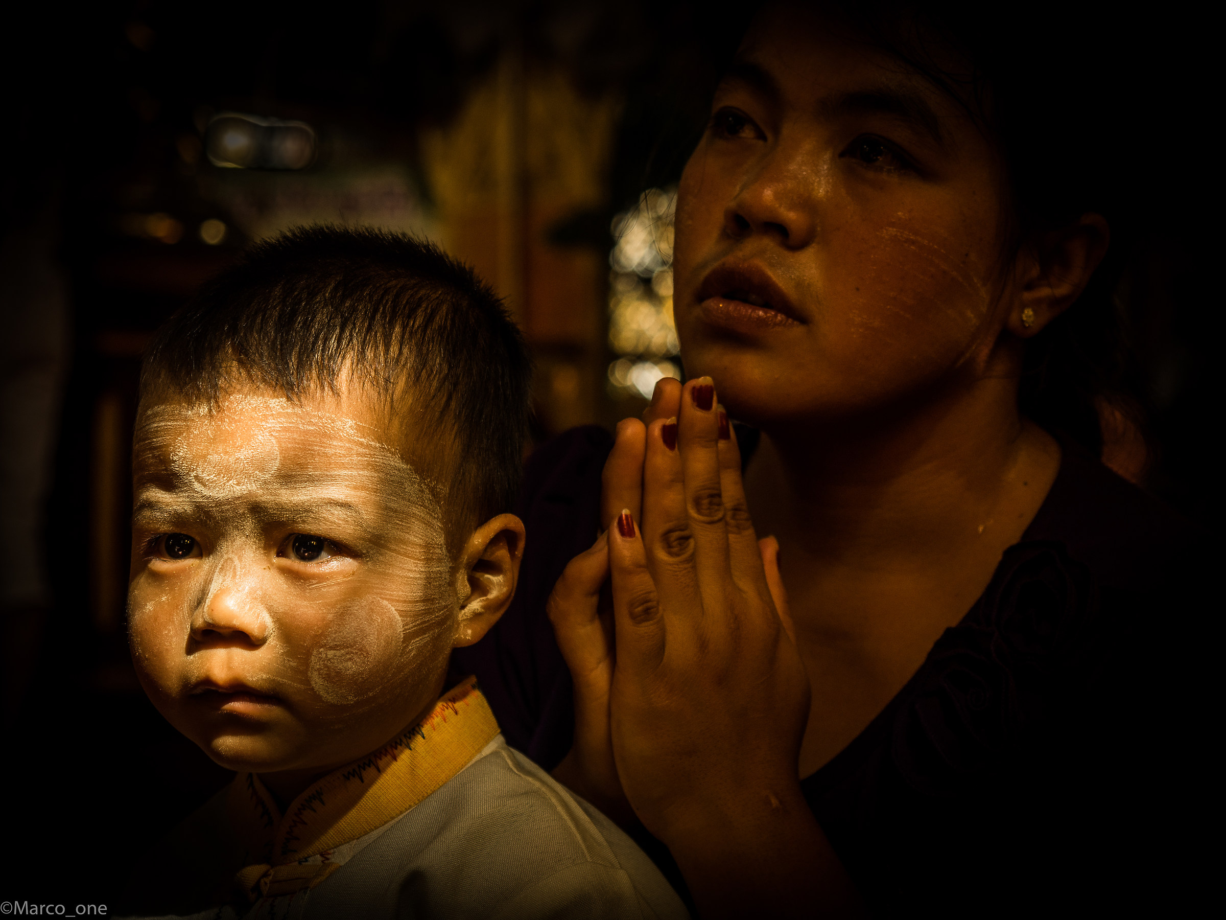 Devozione di mamma. Lago Inle, Pagoda Phaung Daw Oo