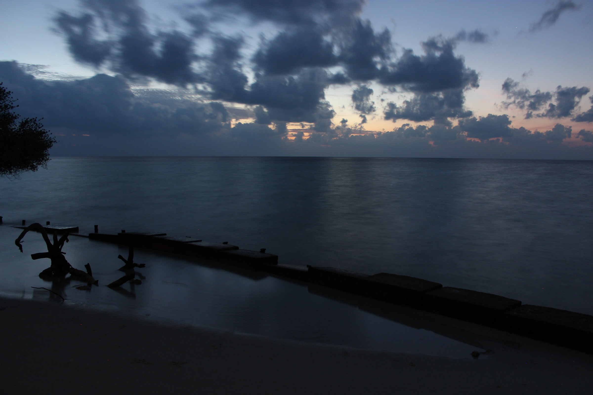 Tramonto Eriyadu Island Resort maldive