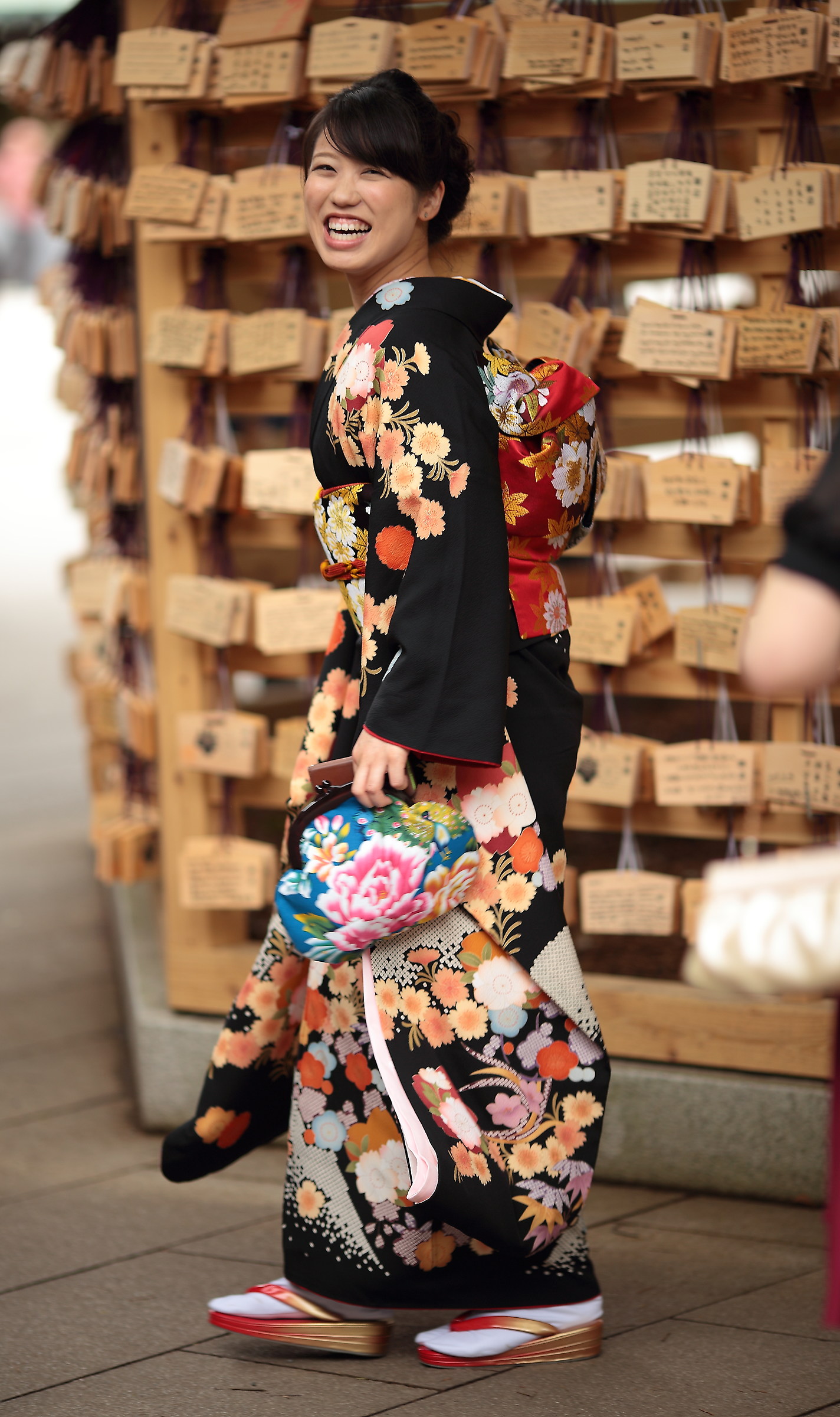 Un kimono portato con leggerezza