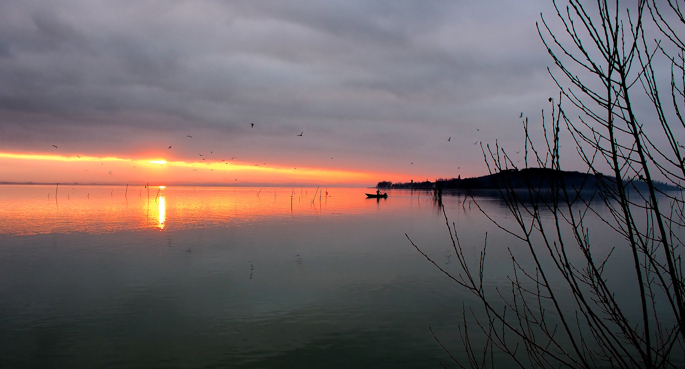 Trasimeno winter sunset