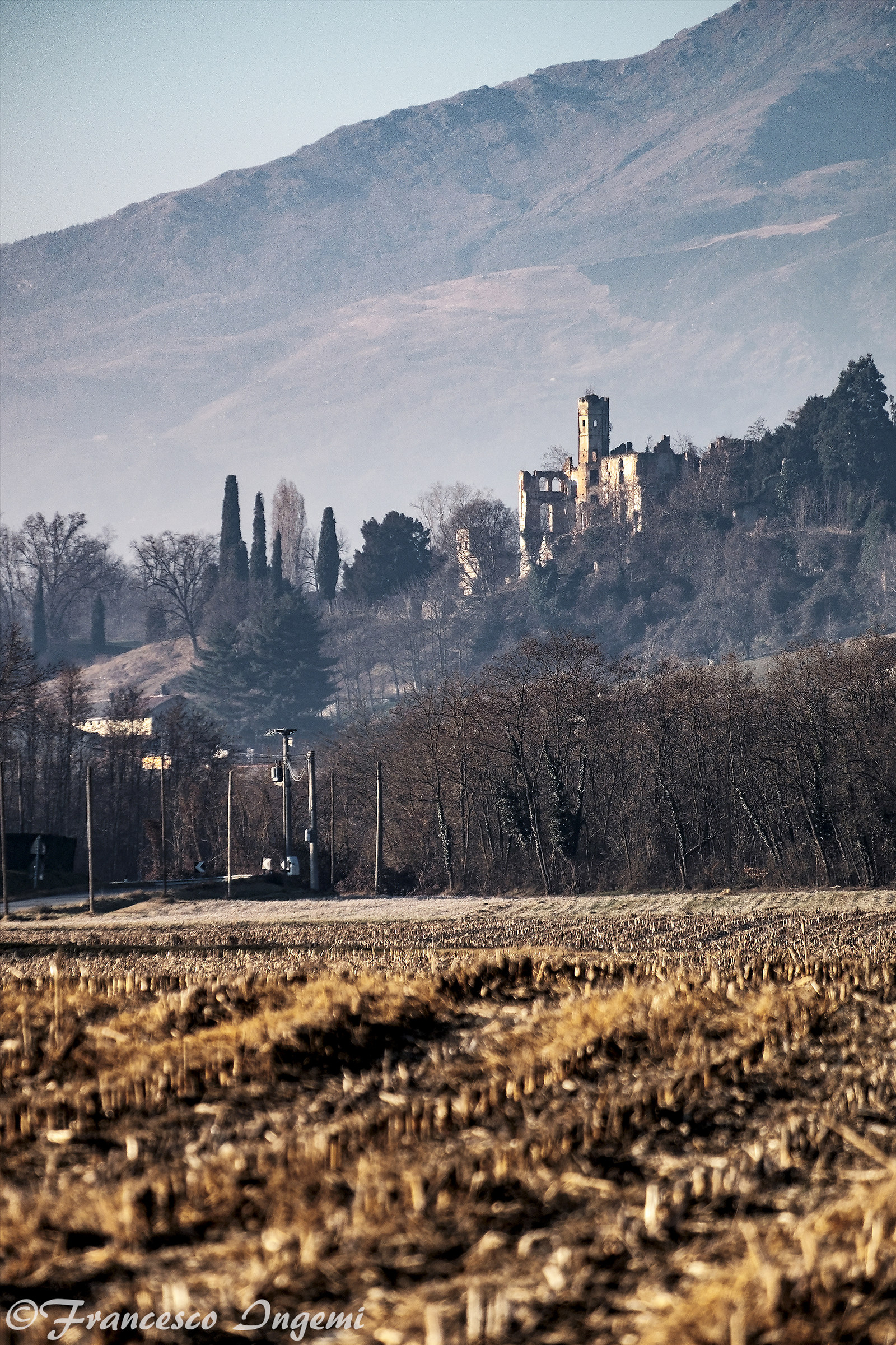 Castle Cerrione (bi)