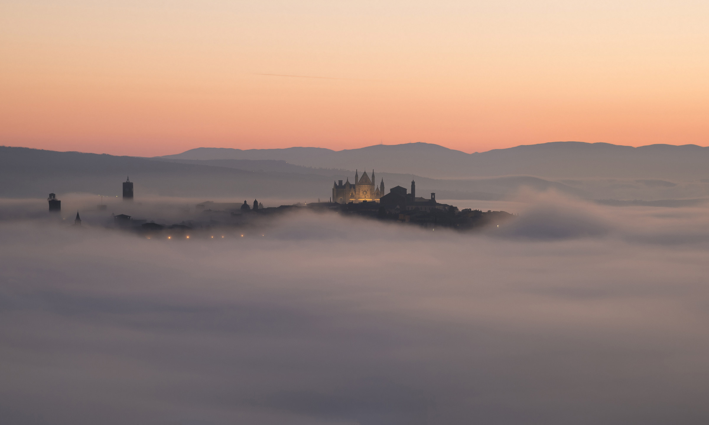 prime luci del mattino
