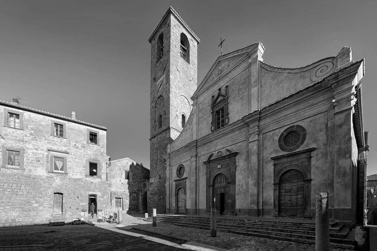 Civita di Bagno Regio - Città vecchia  Chiesa S. Dona...
