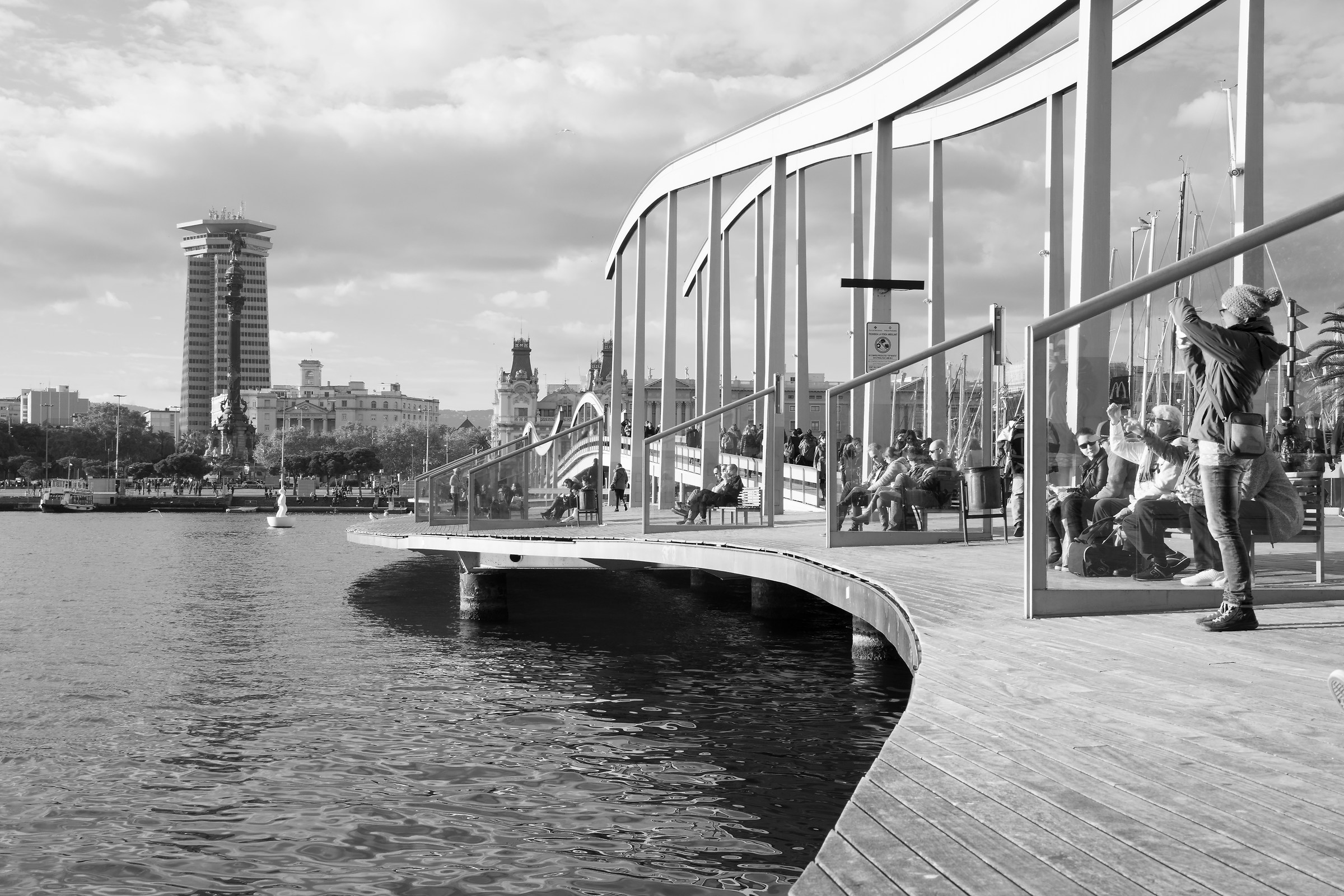 passeggiata al porto barcellona