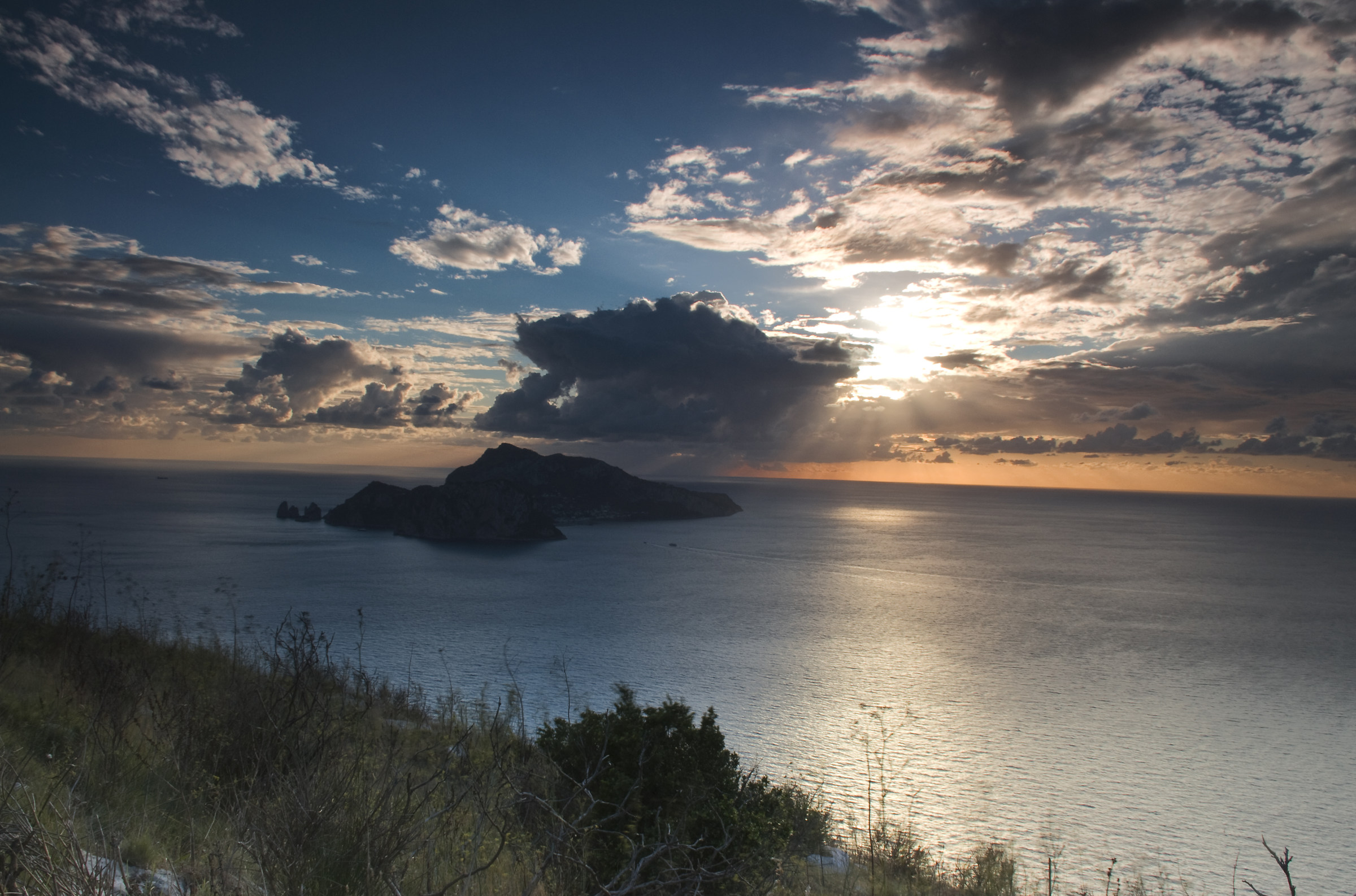 sunset over the sea of ??Capri