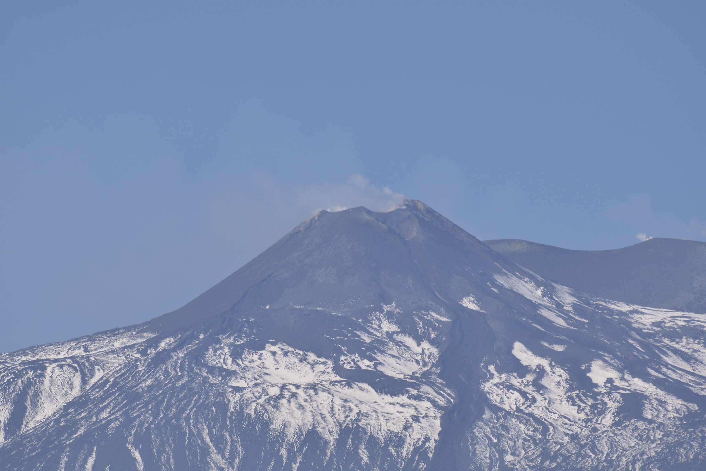 Etna foreground