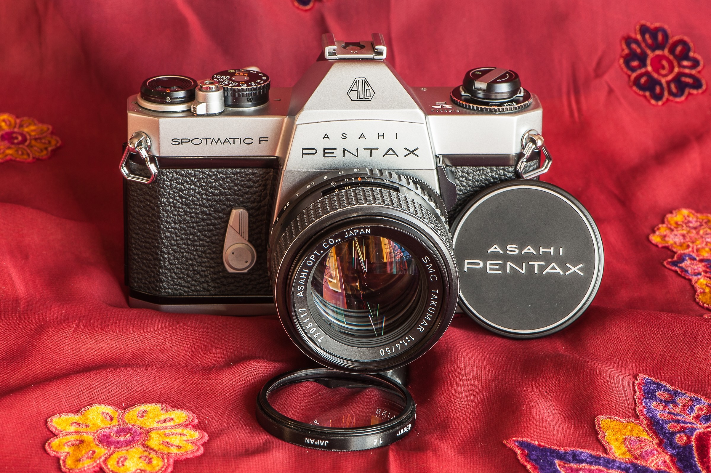 La Pentax "Spotmatic F"con Takumar SMC 50mm/1.4