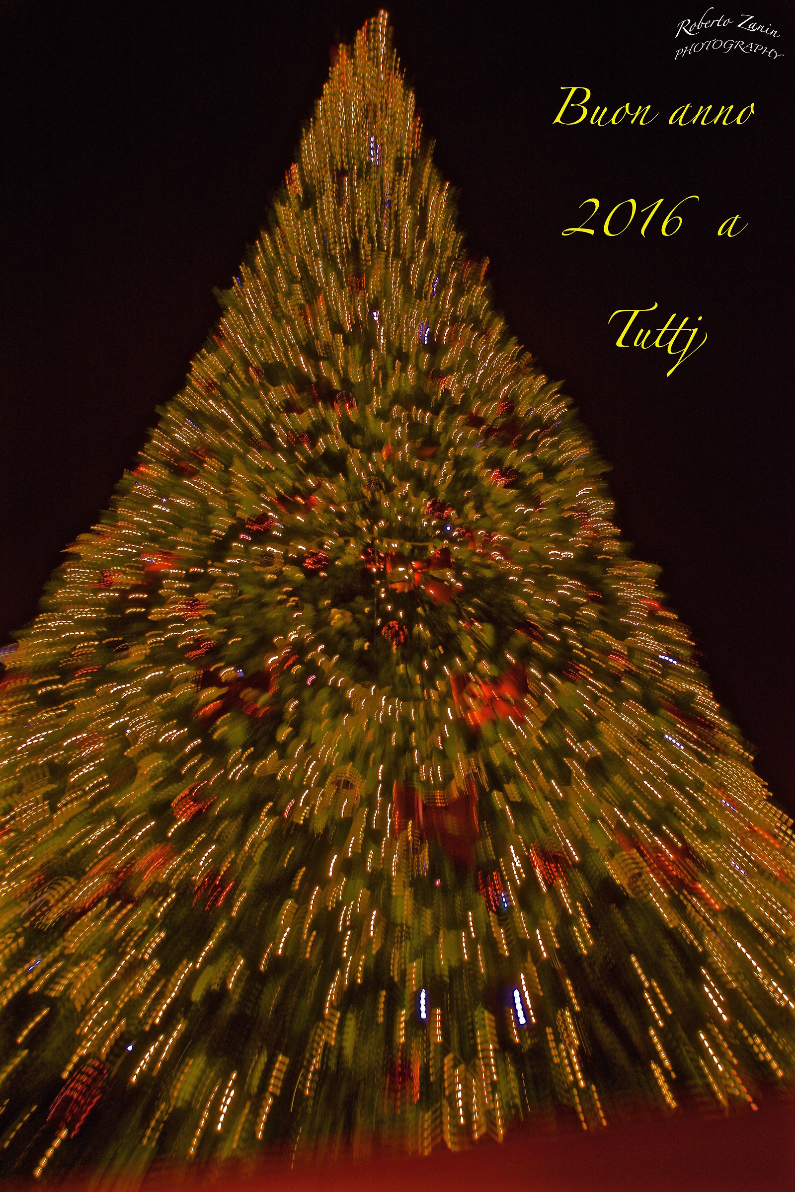 Good year with the Christmas tree on the dock in Milan