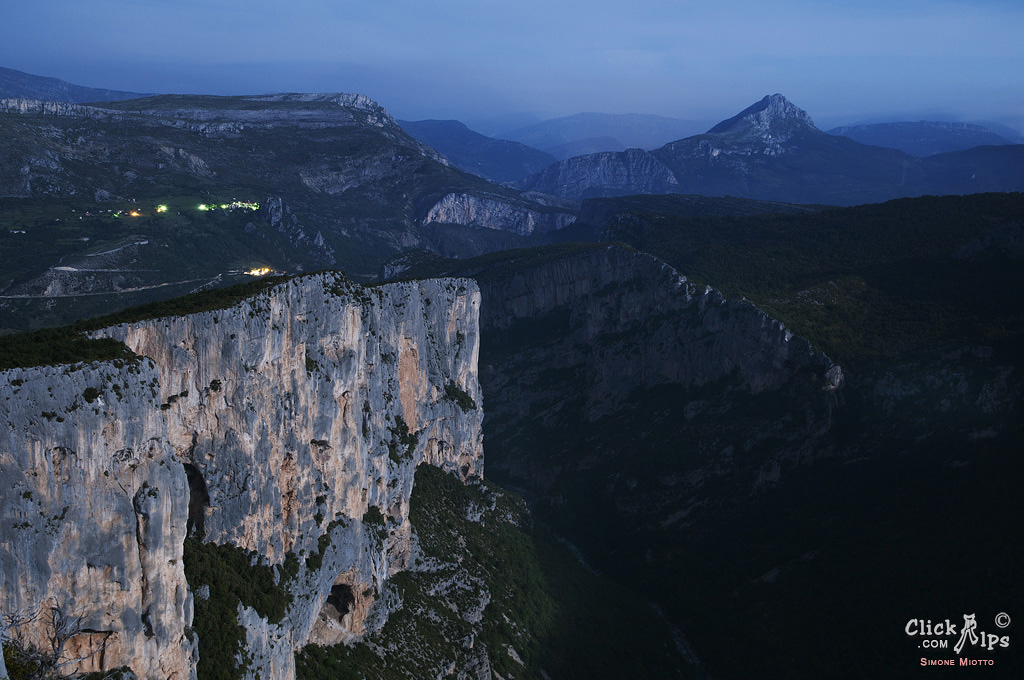 Eight minutes of moonlight