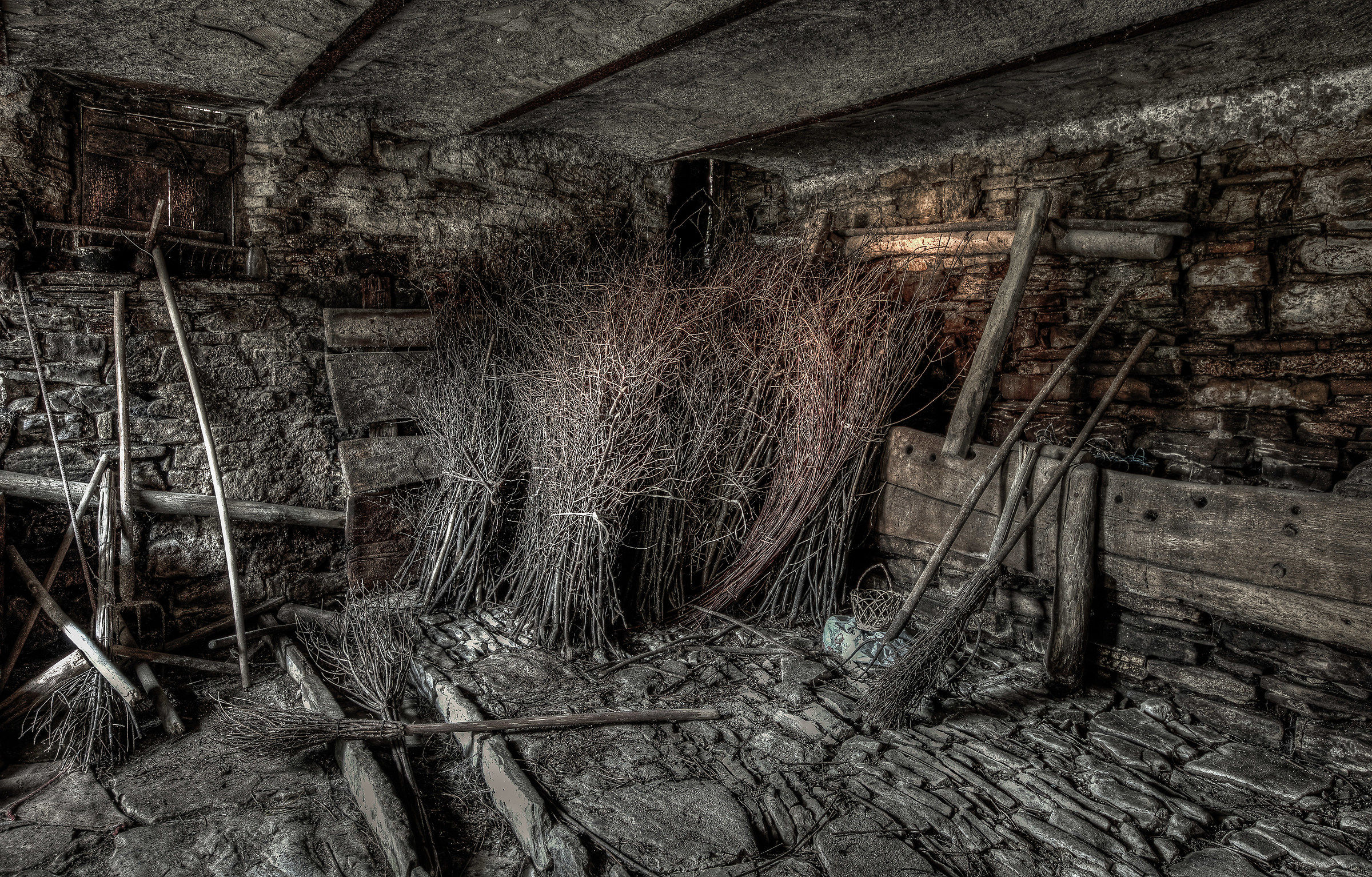 The garage of the Epiphany ... or witches?