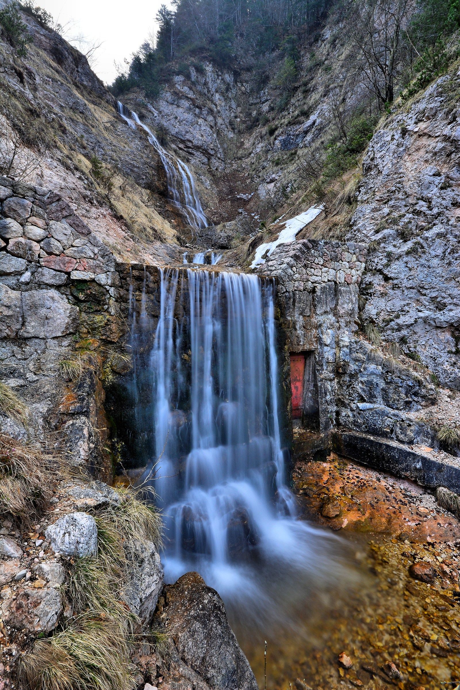 La porta della cascata