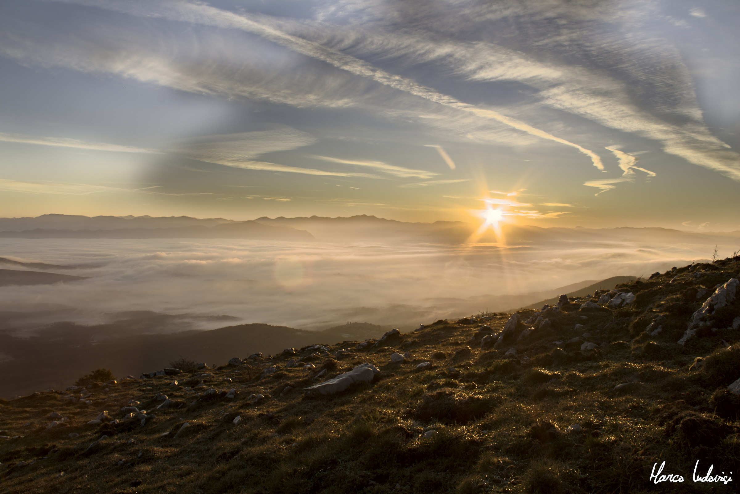 Sunrise over the mist