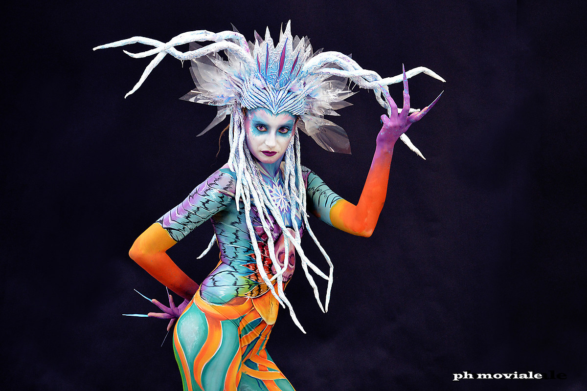 Elaboration of body painting