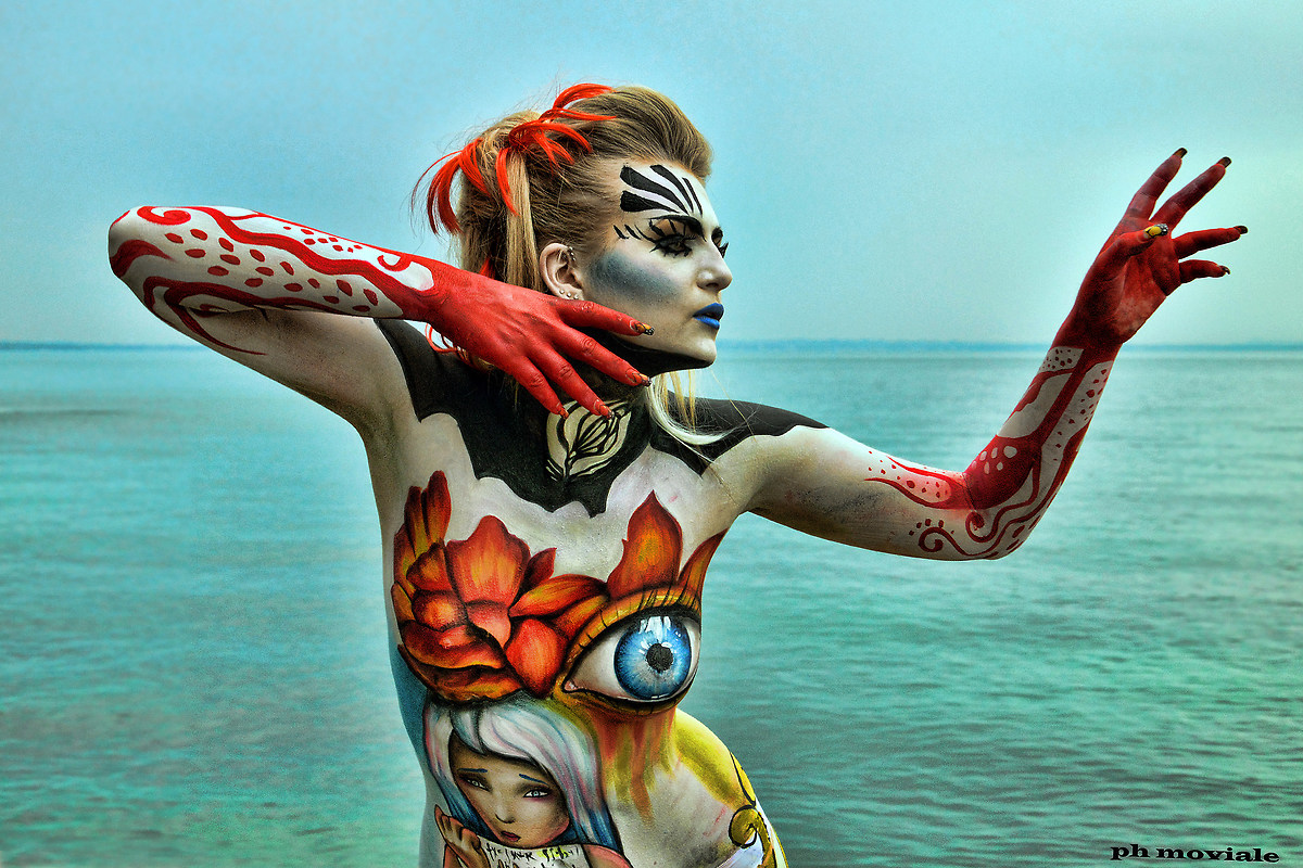 Elaboration of body painting