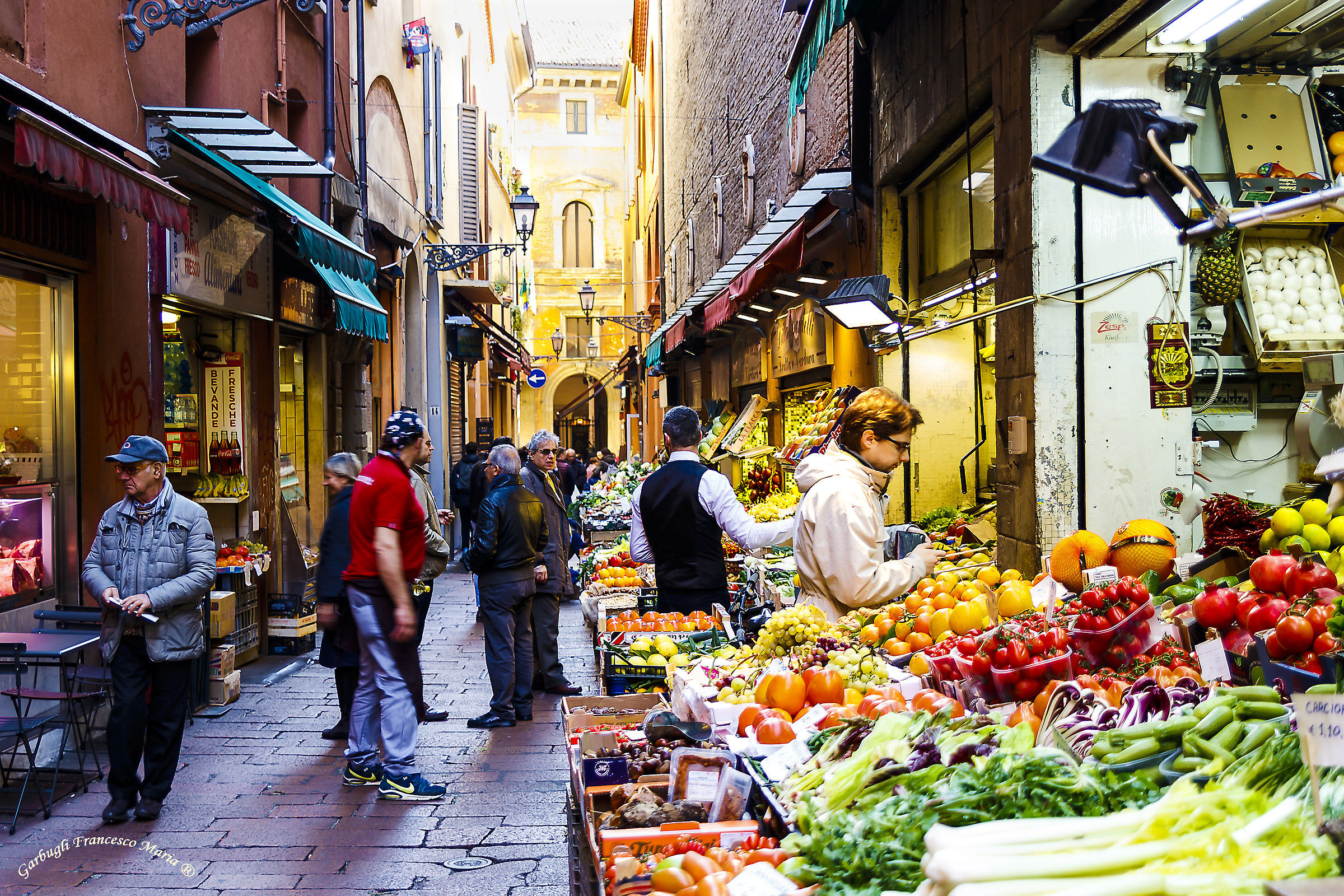 Al mercato vecchio di Bologna