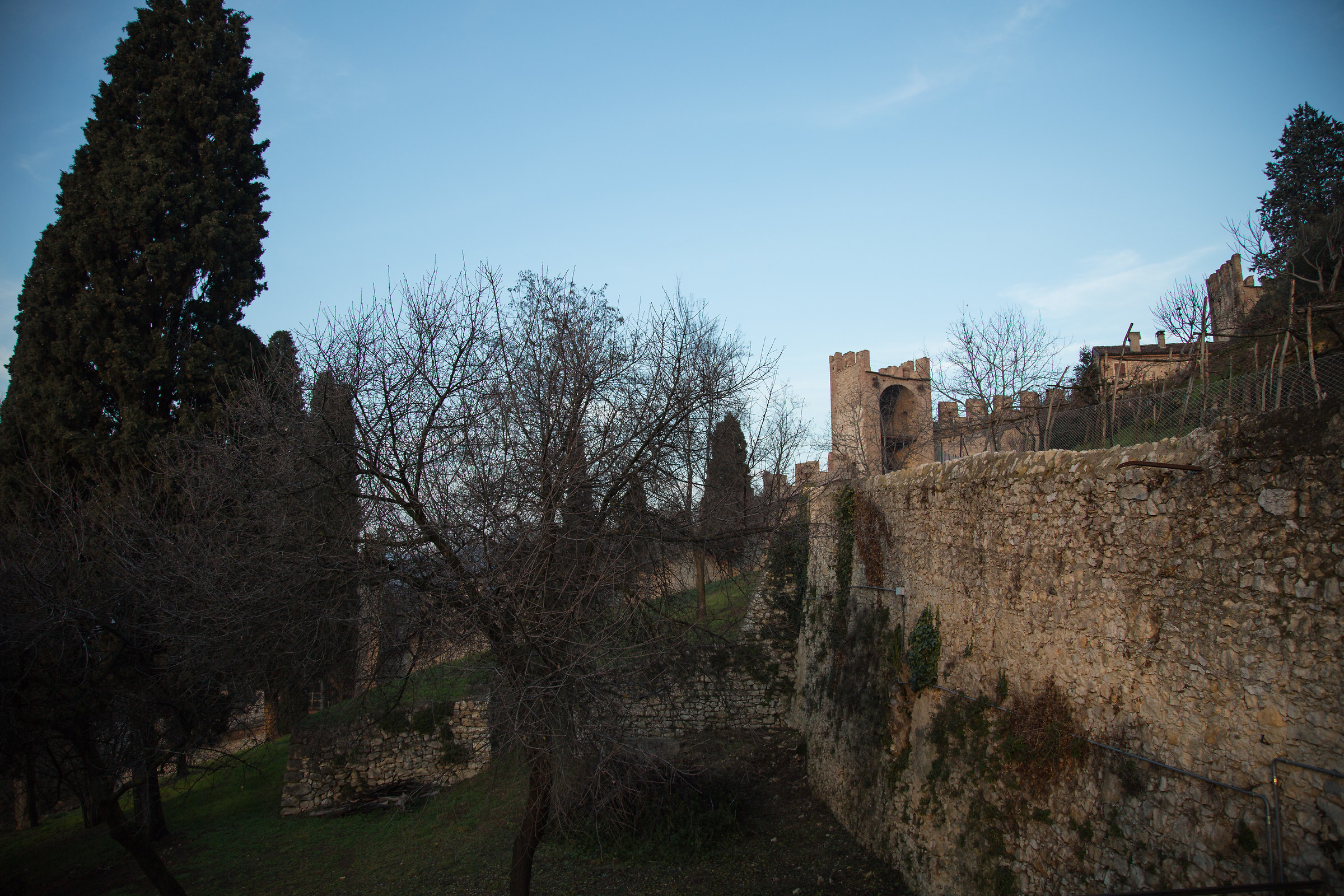 Glimpse of Soave