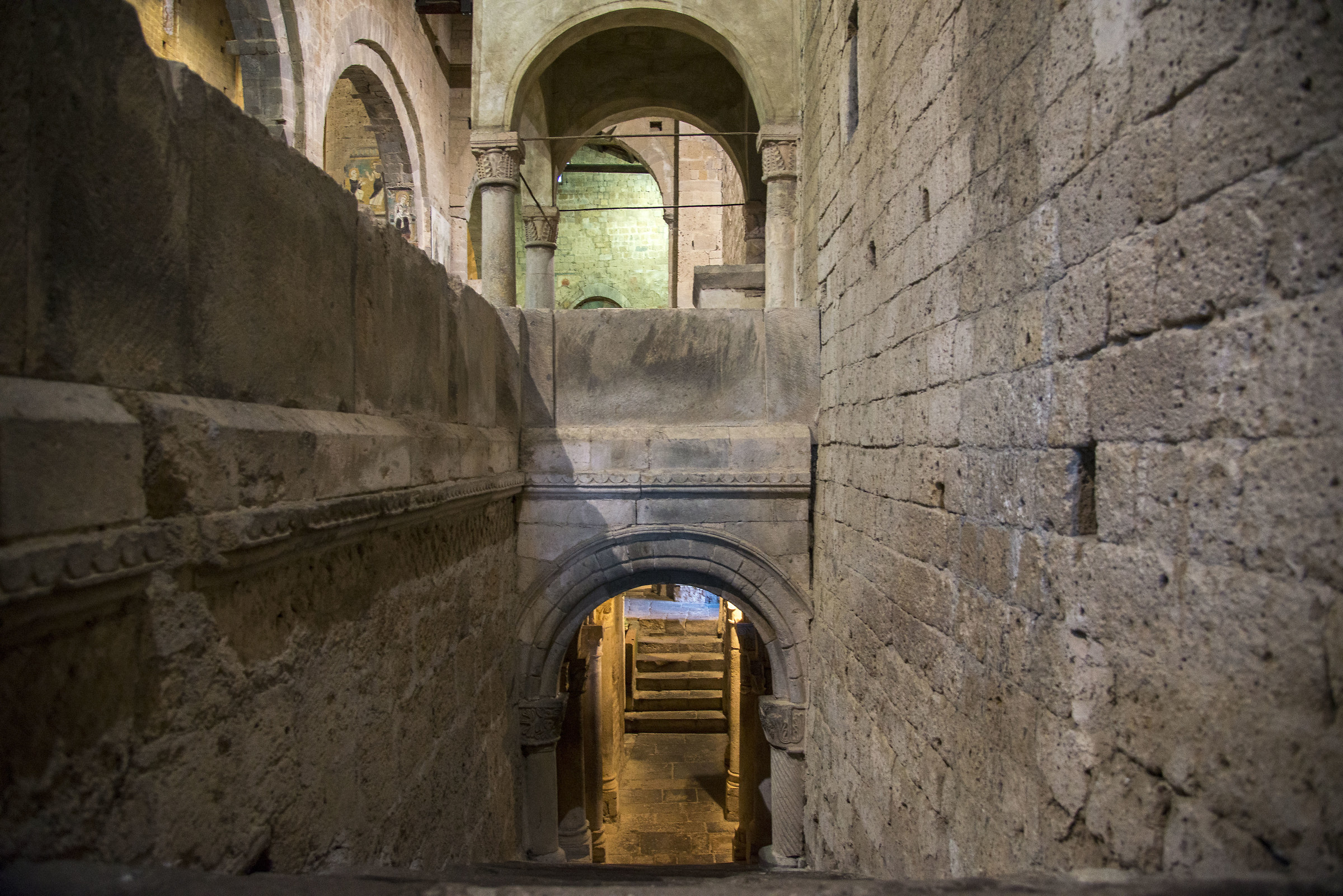 Basilica S. Pietro - Tuscania ( Vt )