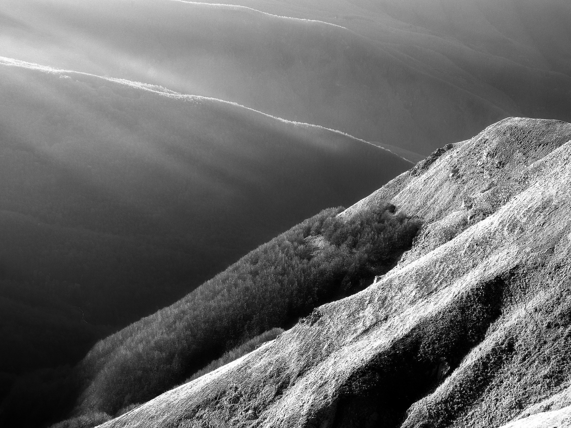 Primo sole sulle pendici del Cornaccio