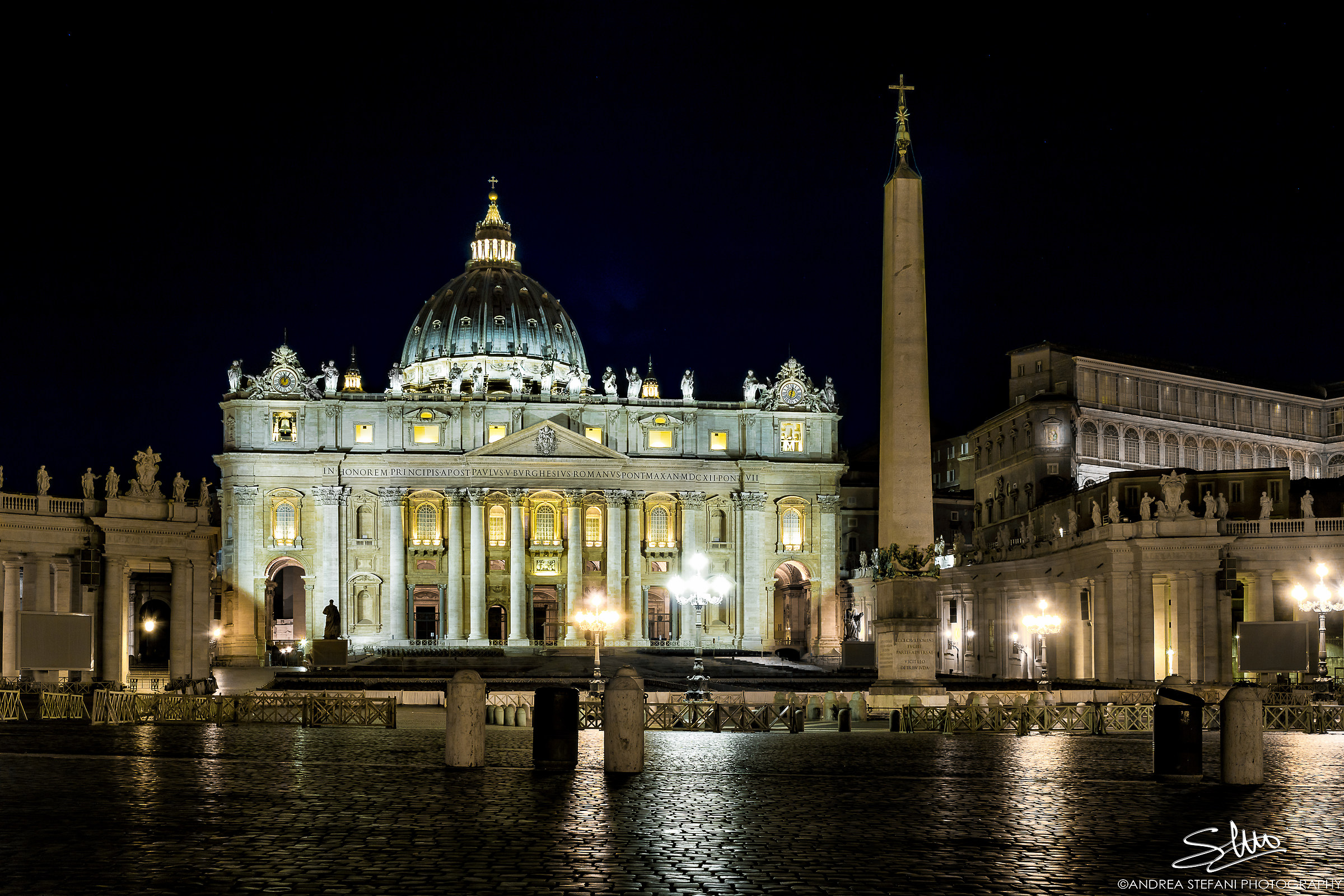 San Pietro in notturna