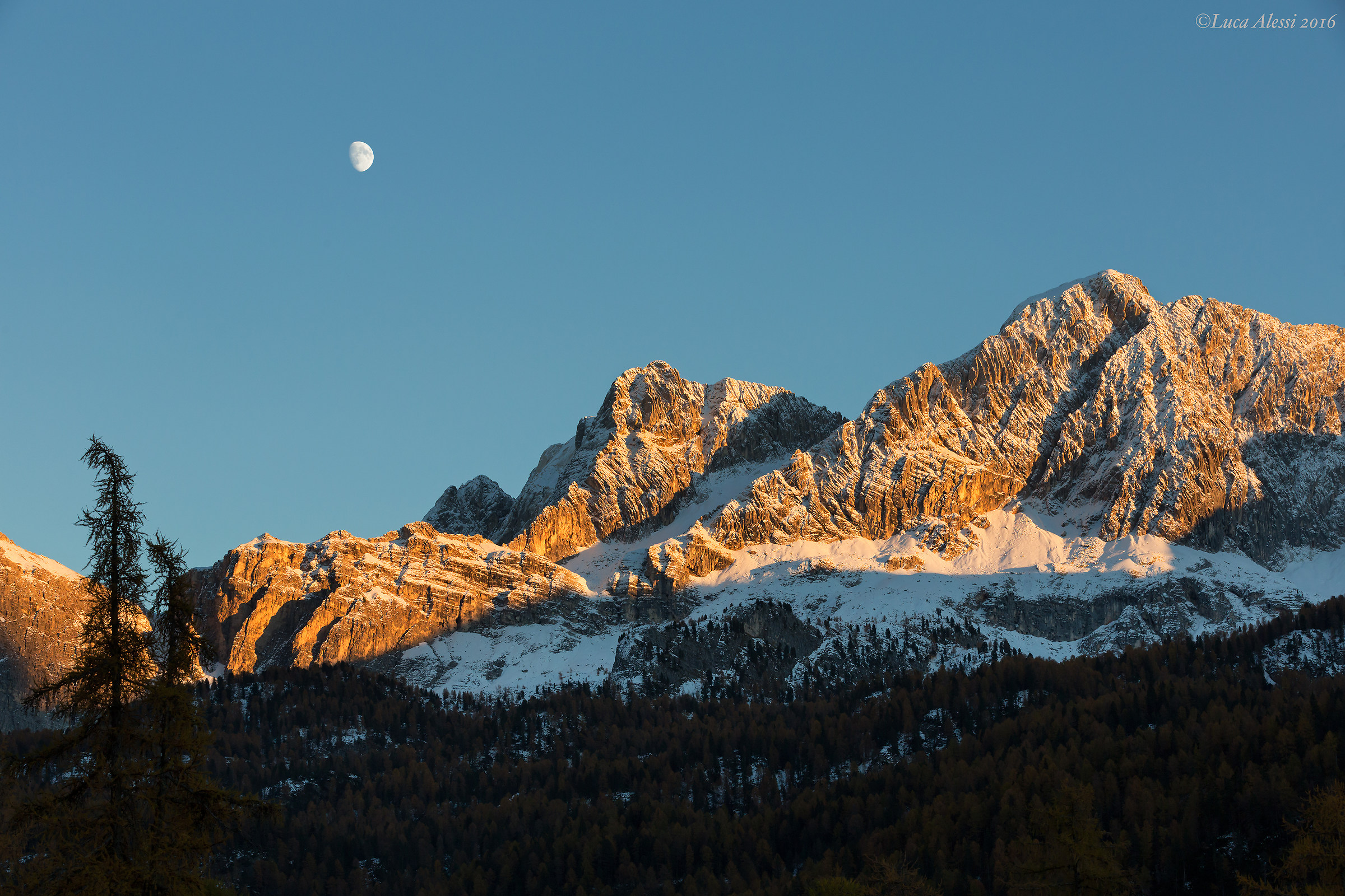 The sun falls moon rises