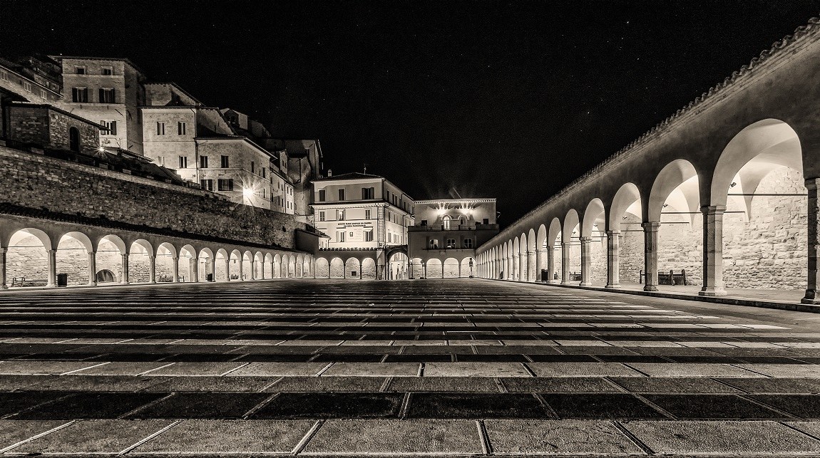 Piazza inferiore S. Francesco