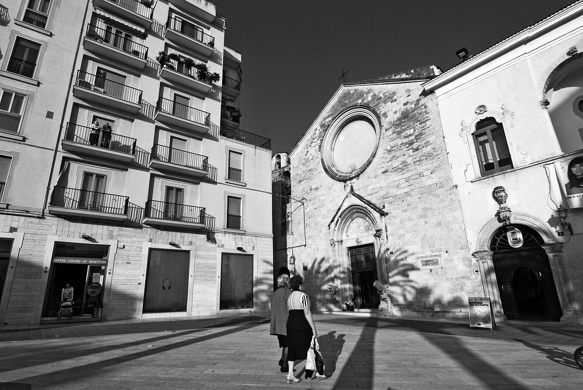 Architectural contrasts