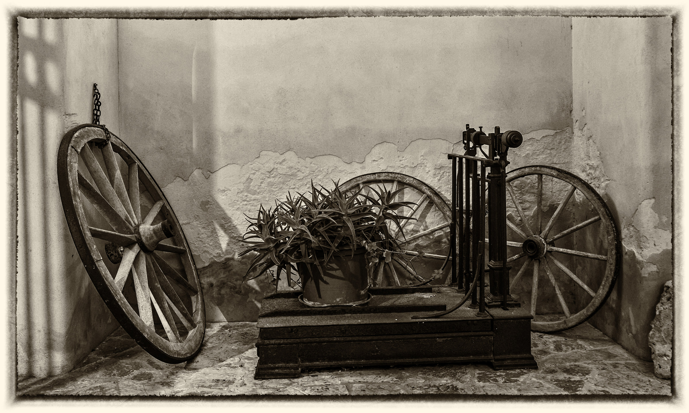 Il peso di un tempo passato.