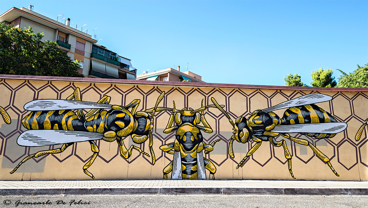 Murals: El Devenir - Artist: Liquen