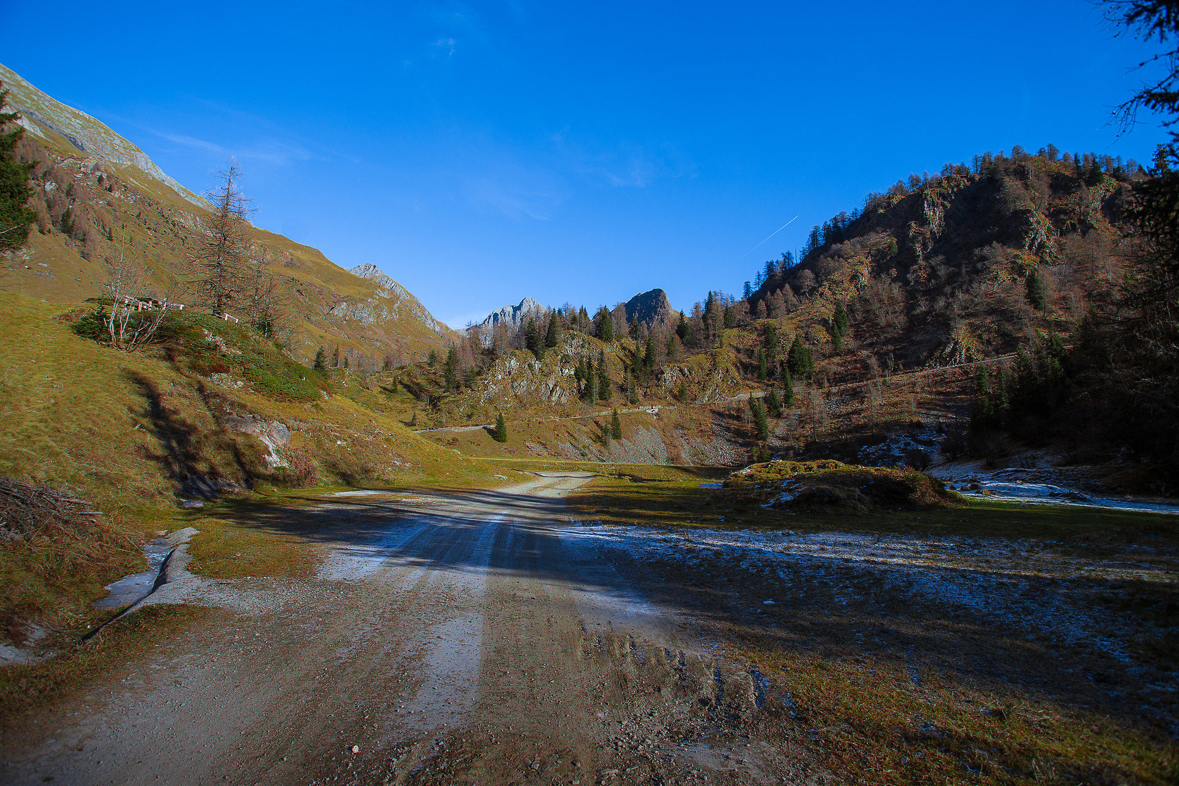 Altopiano in prossimità del bivio per i rifugi.
