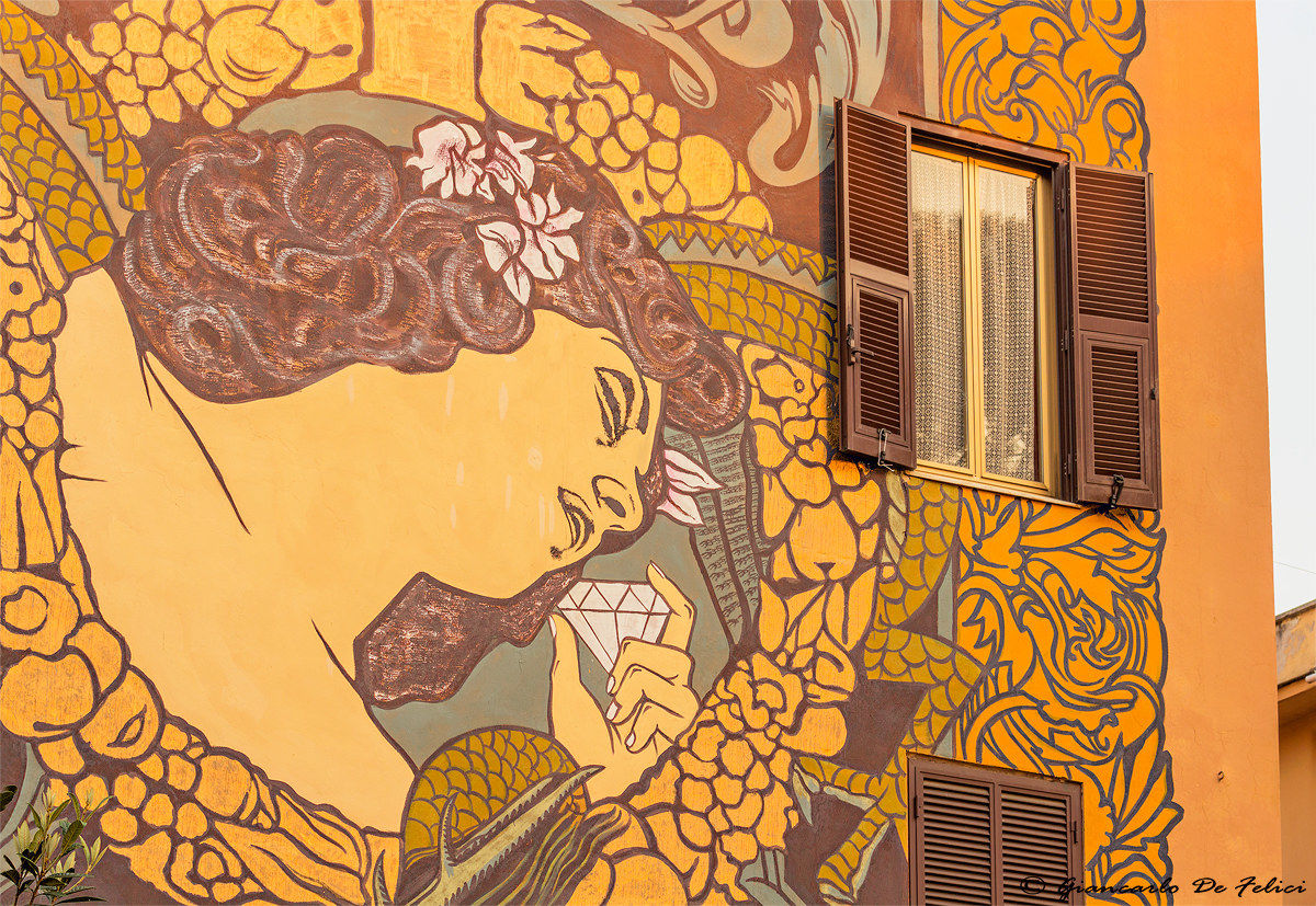 Murals: Hic sunt Adamantes - Artist: Diamond