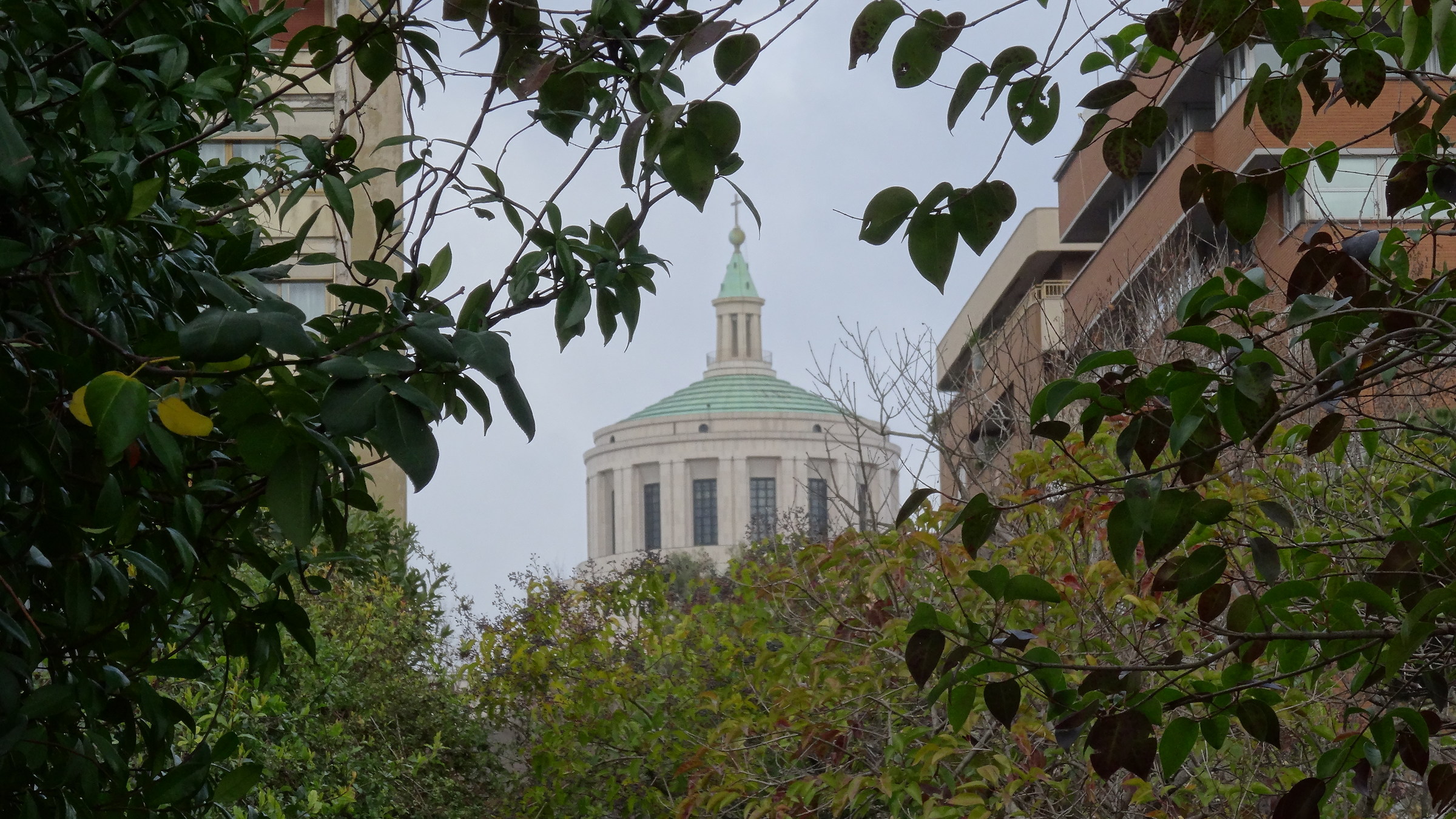 Cupole di Roma-Regina degli Apostoli alla Montangnola2