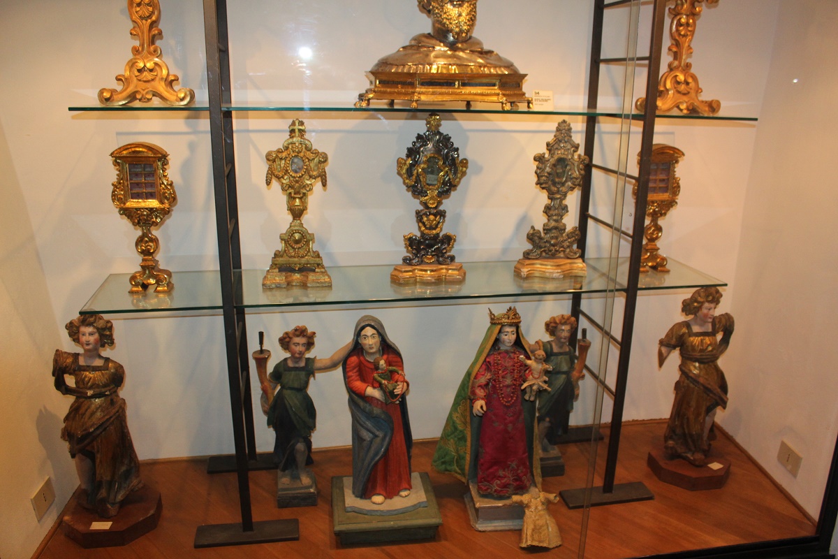 Teche religiose Cattedrale città di Rieti