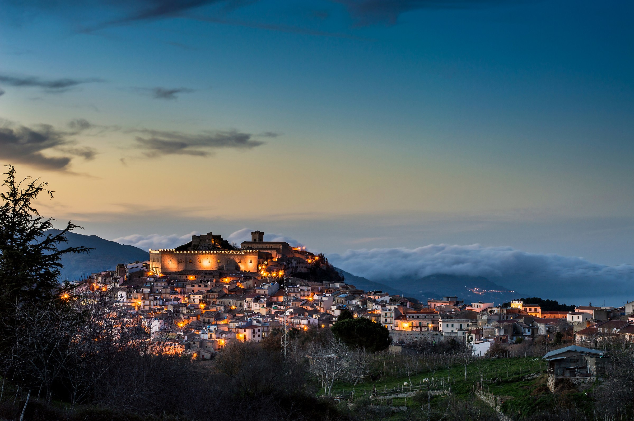 Montalbano Elicona .. A city in the clouds!