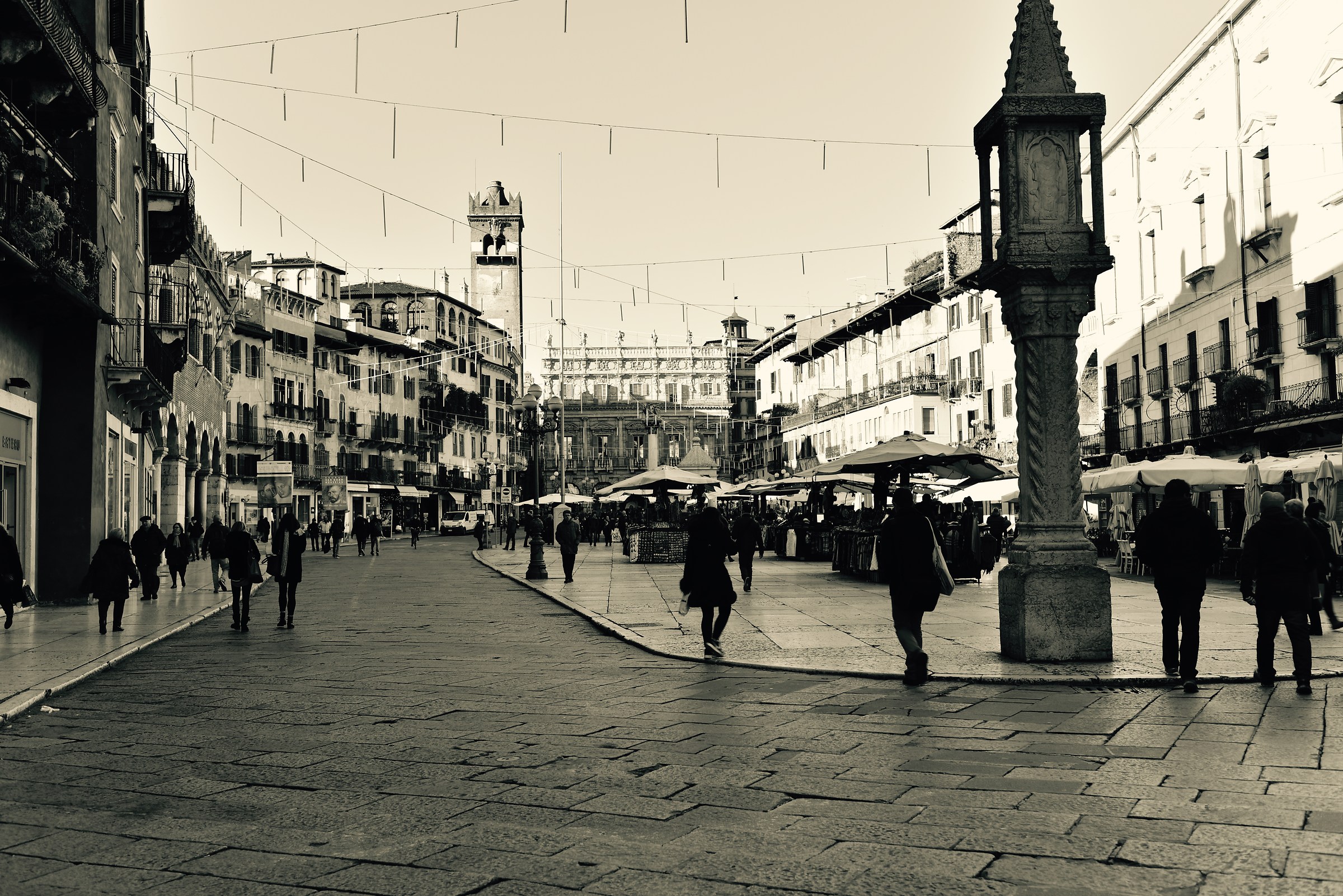 Piazza delle Erbe in Verona