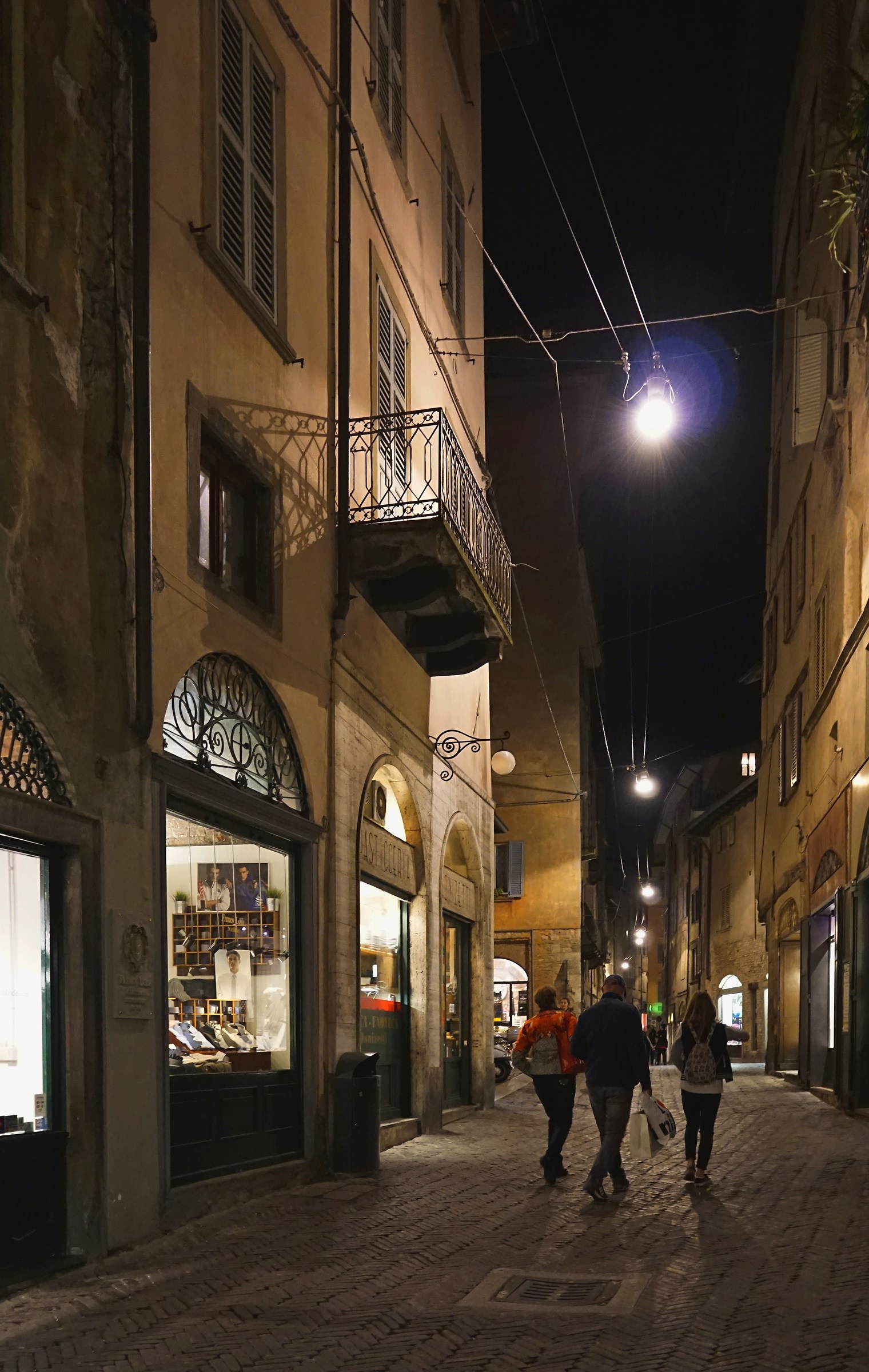 Passeggiata notturna a Bergamo Alta