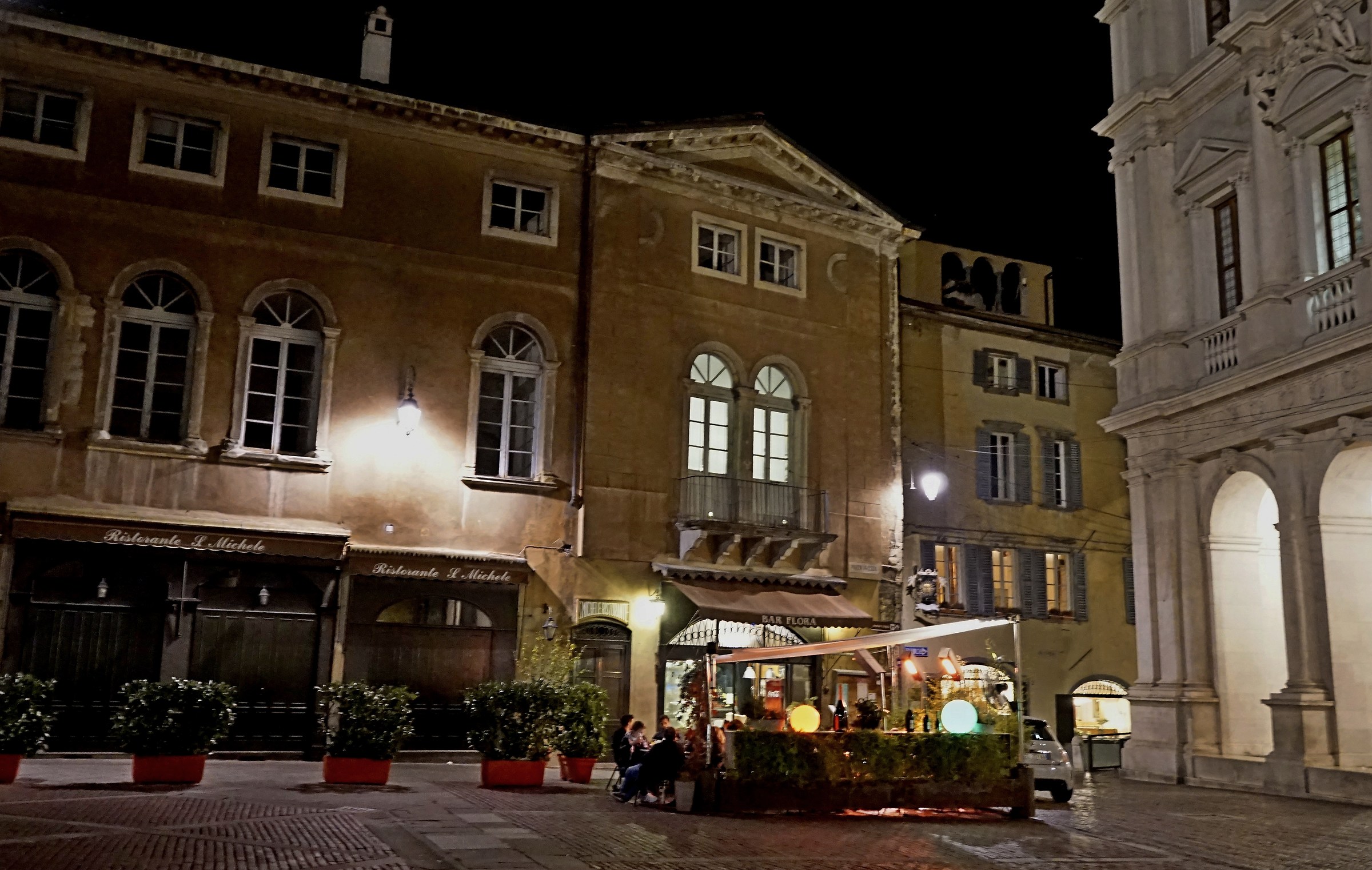 Passeggiata notturna a Bergamo Alta