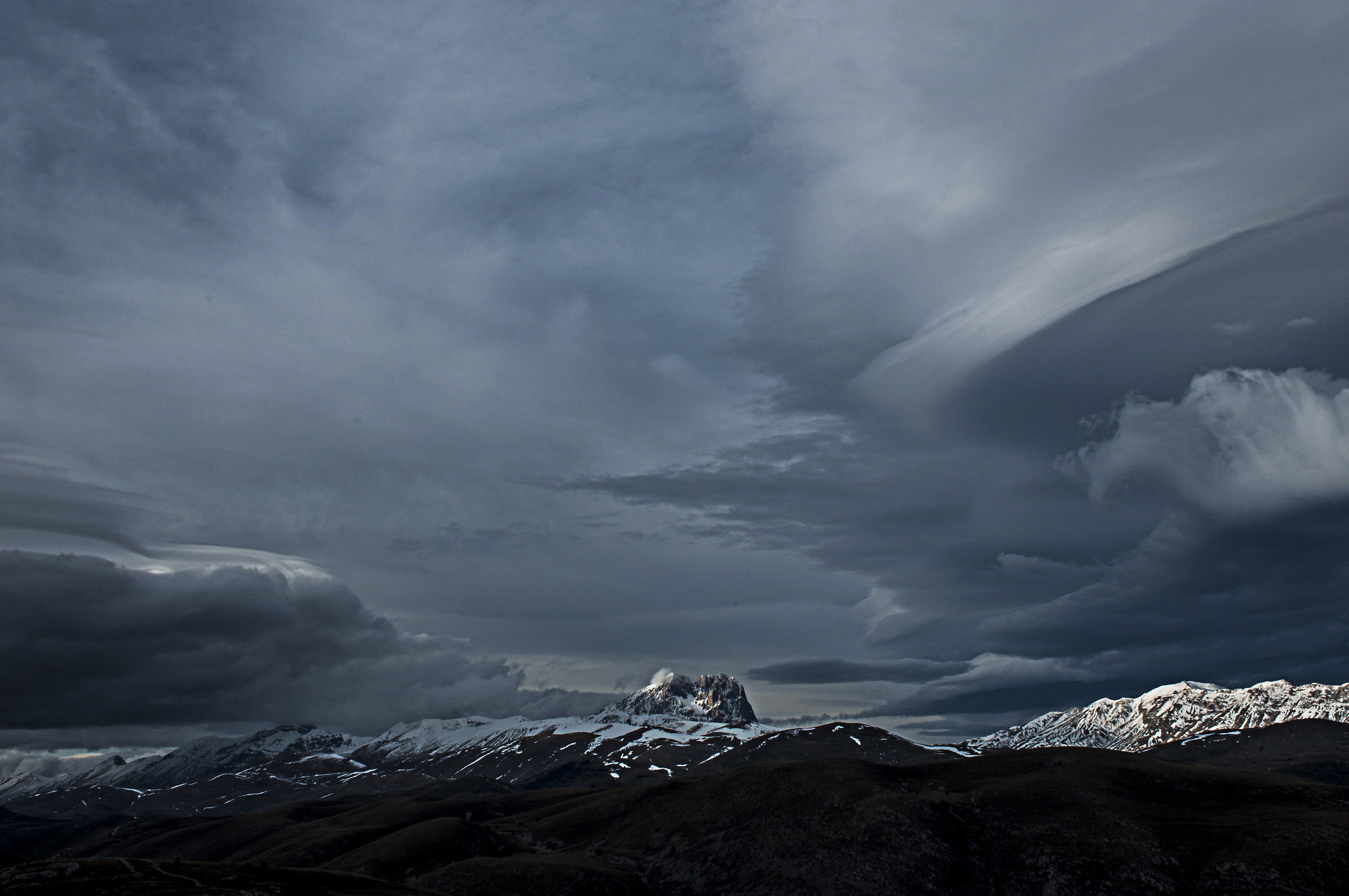 Threatening clouds ...