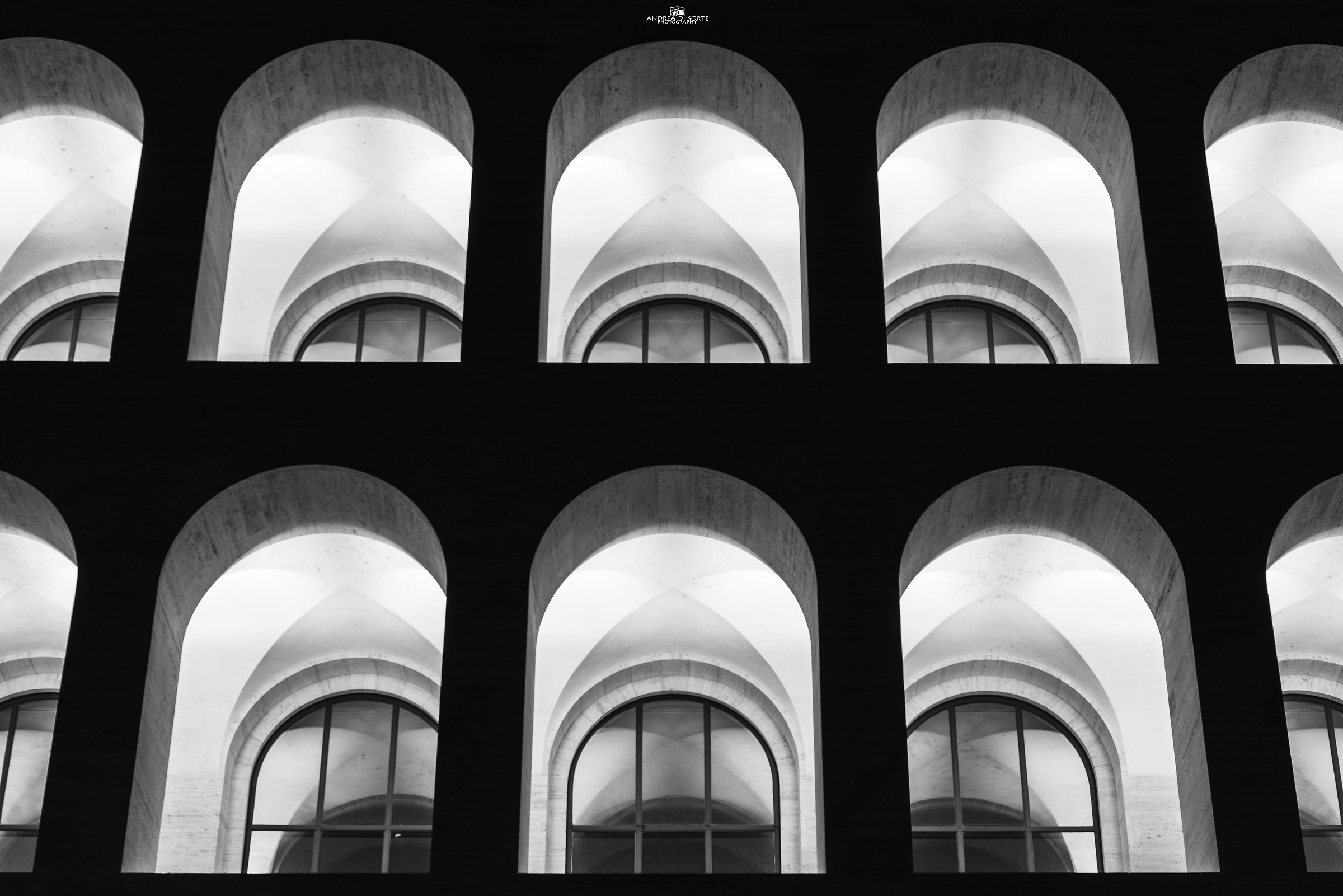 Il Colosseo quadrato dell'Eur, un particolare